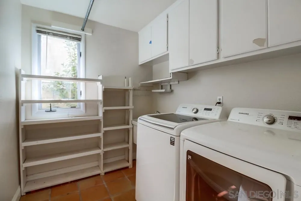https://cdn.realtyfeed.com/cdn/127/250040530/8c5dc3d8f33388241093d7bb3d0c0766.webp