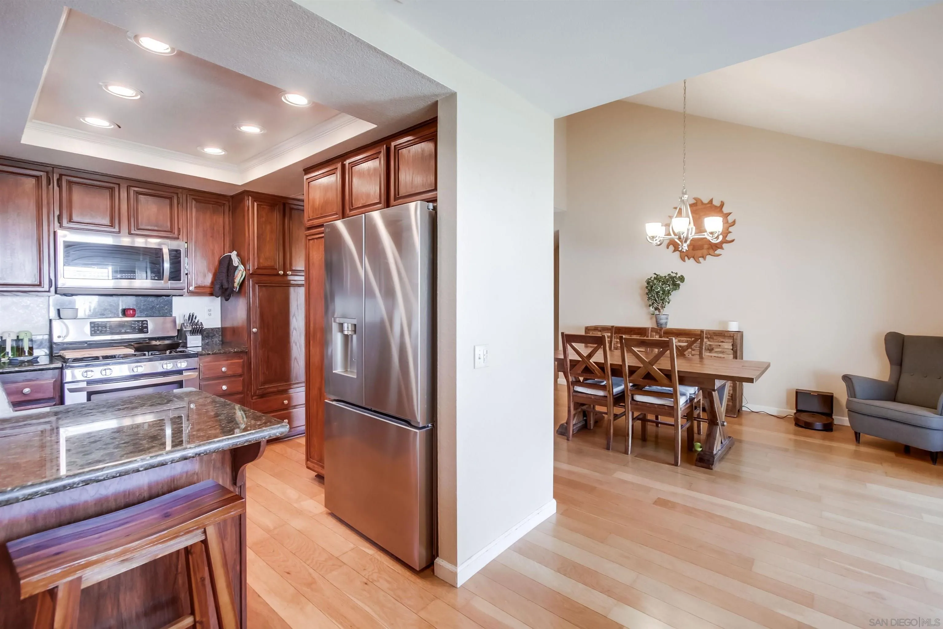 https://cdn.realtyfeed.com/cdn/127/250040534/7ccd77334aaf525073d9c006d13c2f69.webp