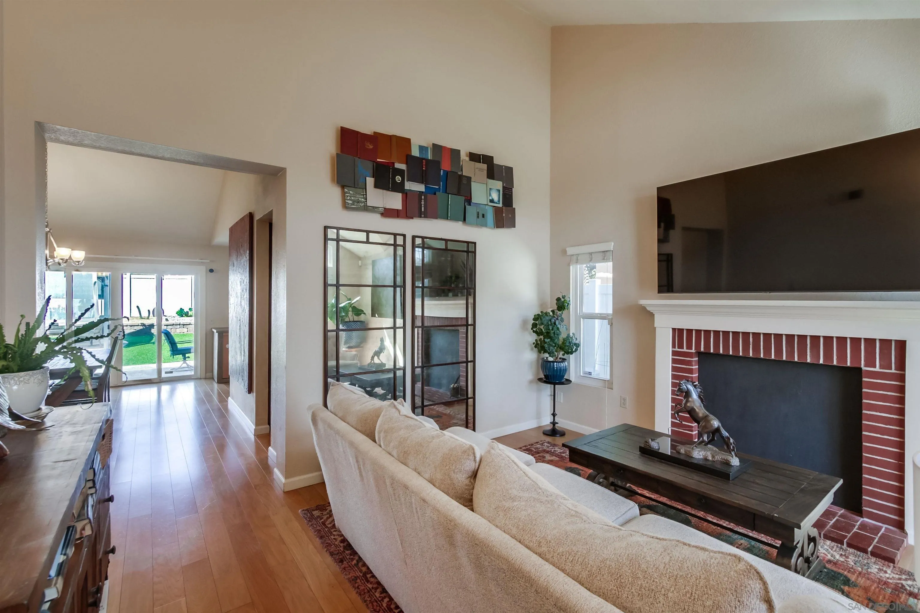 https://cdn.realtyfeed.com/cdn/127/250040534/9fefe793d2c8a2773b04f3e31901fd22.webp