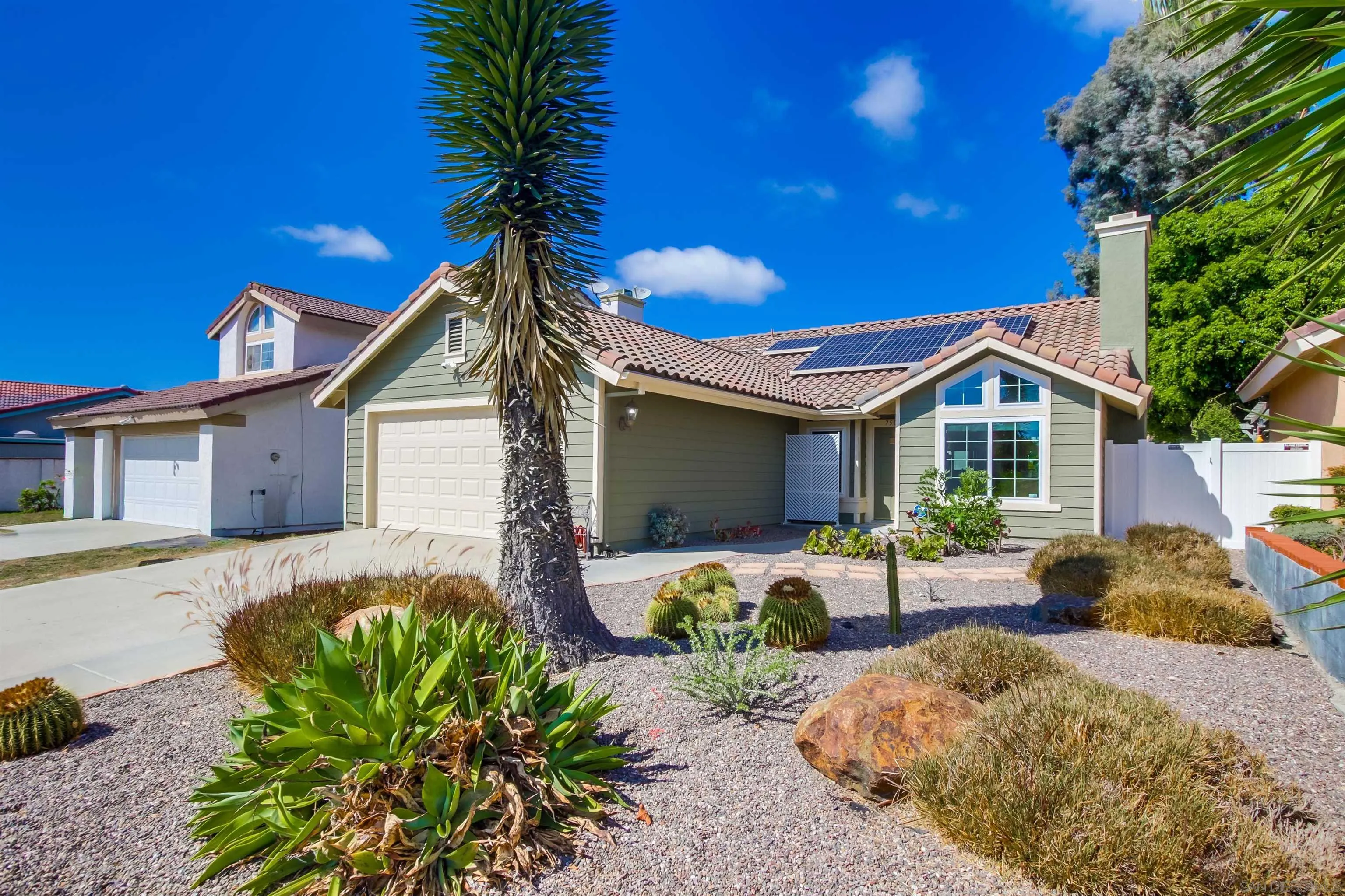 https://cdn.realtyfeed.com/cdn/127/250040534/c64a1613cdde04fbaa441b1b1405bf3c.webp