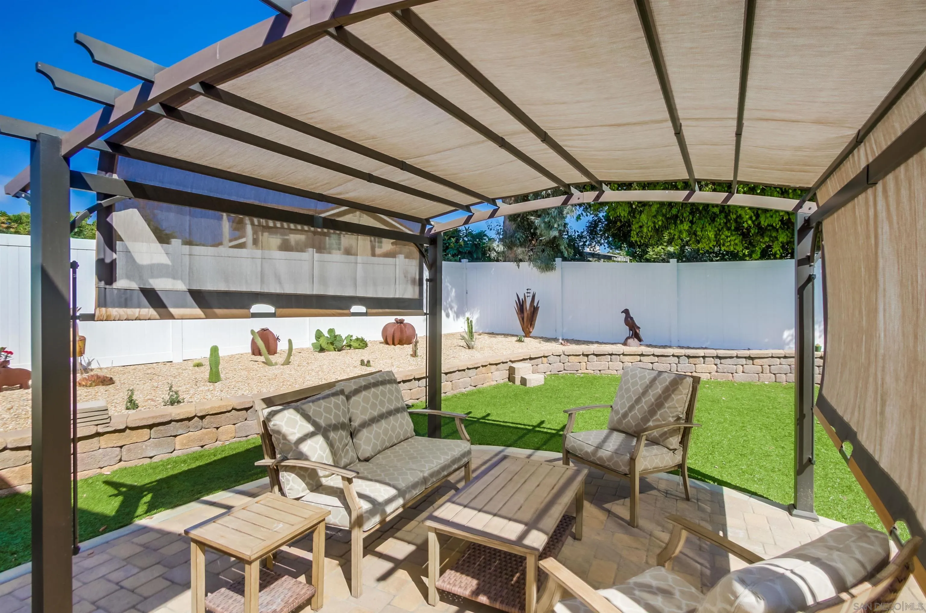 https://cdn.realtyfeed.com/cdn/127/250040534/ca389c4b1cf3c20f33ebfa2be21a0126.webp