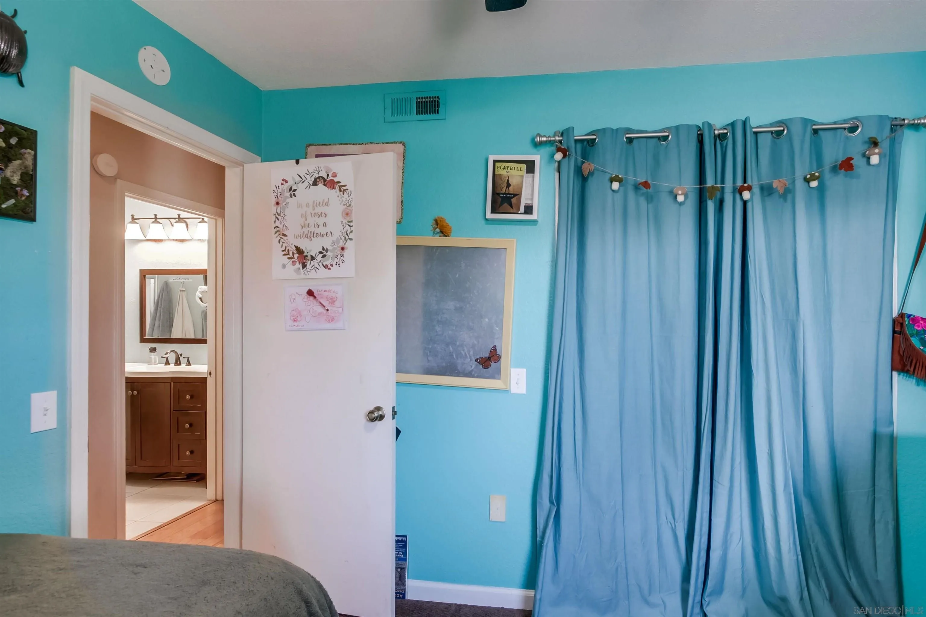 https://cdn.realtyfeed.com/cdn/127/250040534/d54ffe8408e3c6bfd5de285085f9ccfe.webp
