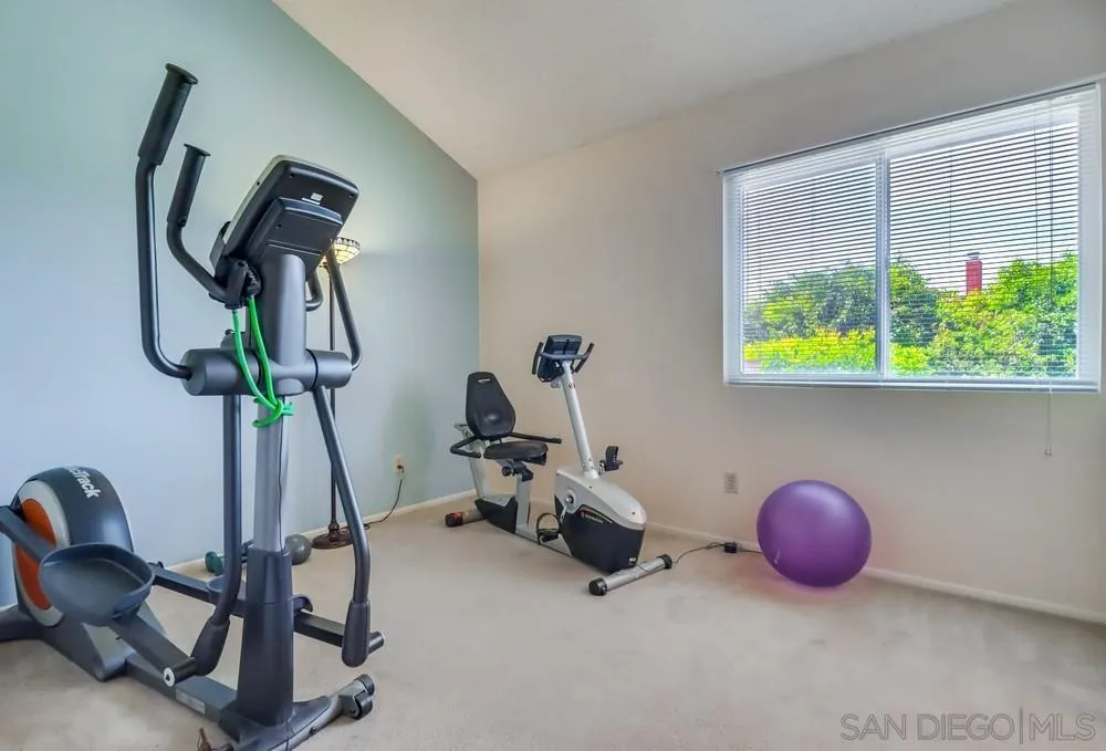 https://cdn.realtyfeed.com/cdn/127/250040538/37ef0d7ea1f7979ce44ae628b2b6bfa5.webp