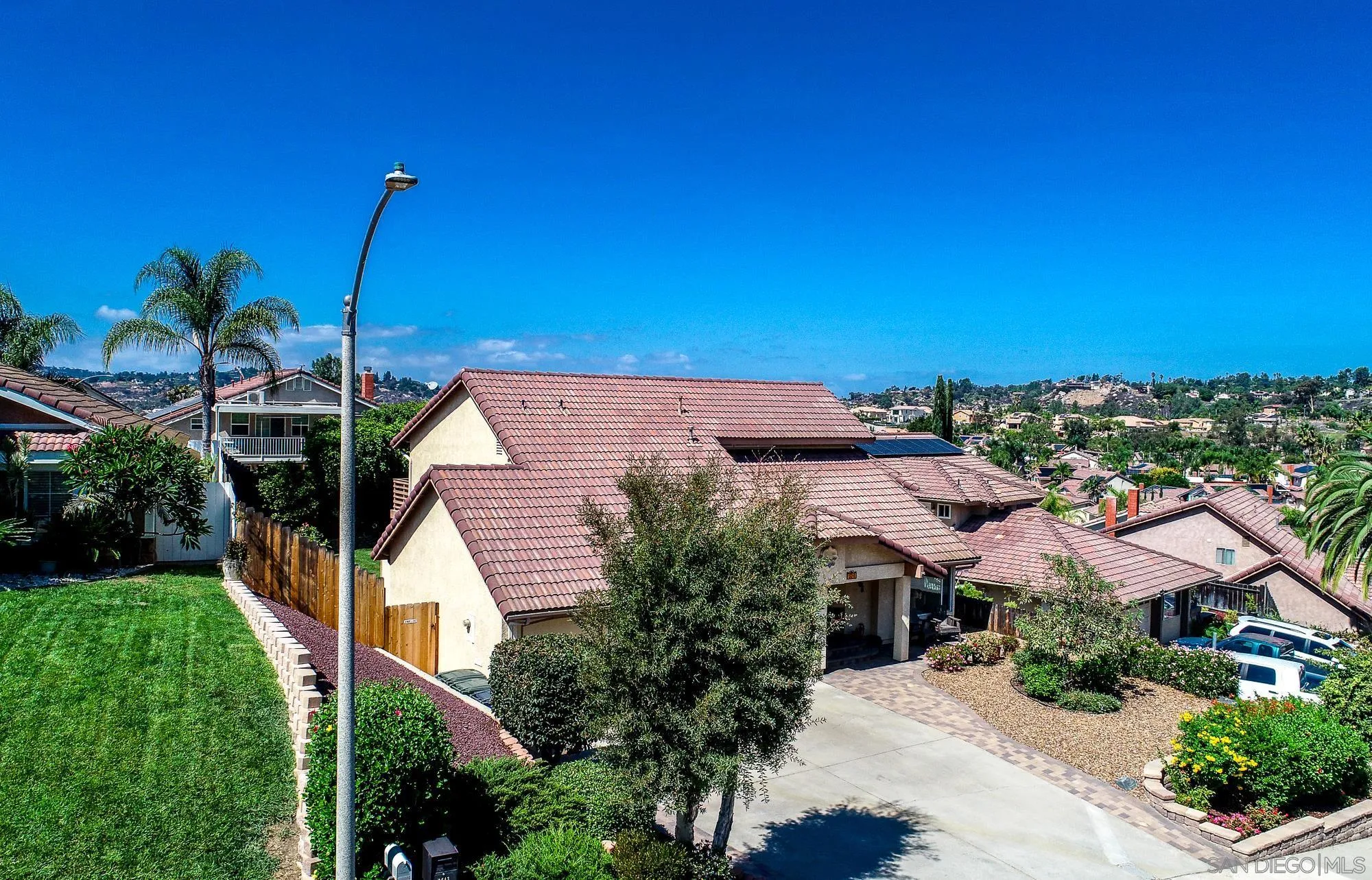 https://cdn.realtyfeed.com/cdn/127/250040538/d445baaebe9c177d5f17cbd56b82e501.webp