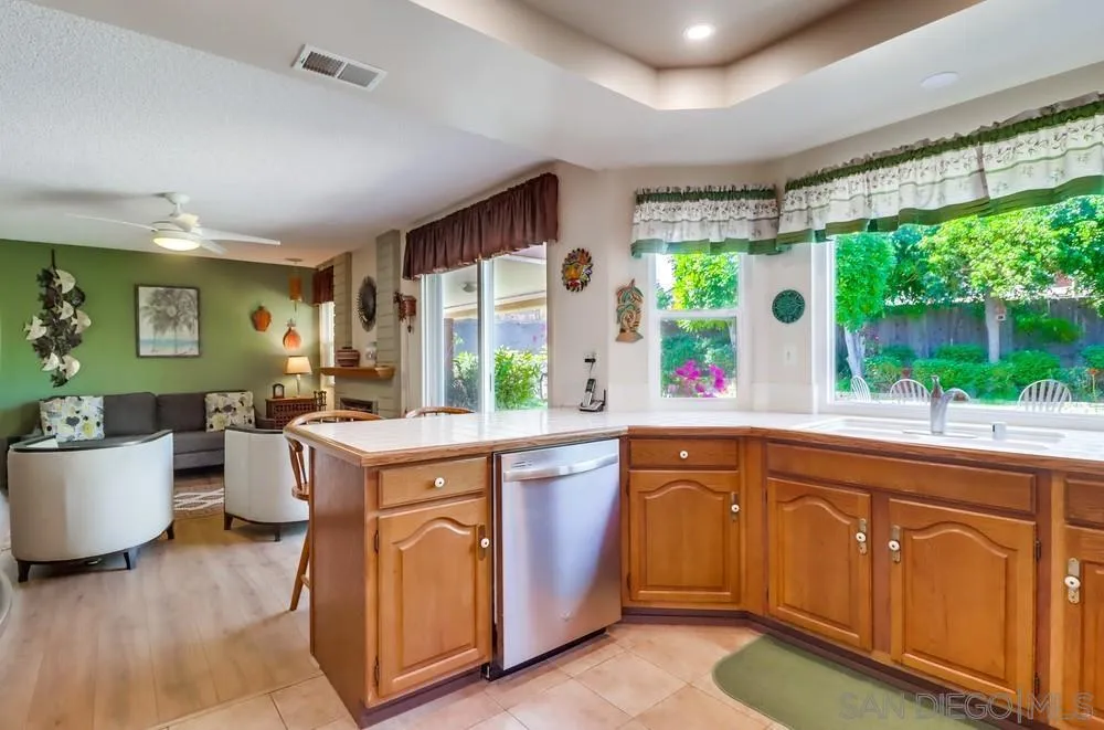 https://cdn.realtyfeed.com/cdn/127/250040538/e2a03c438ce67f6970e1f985099ae40c.webp