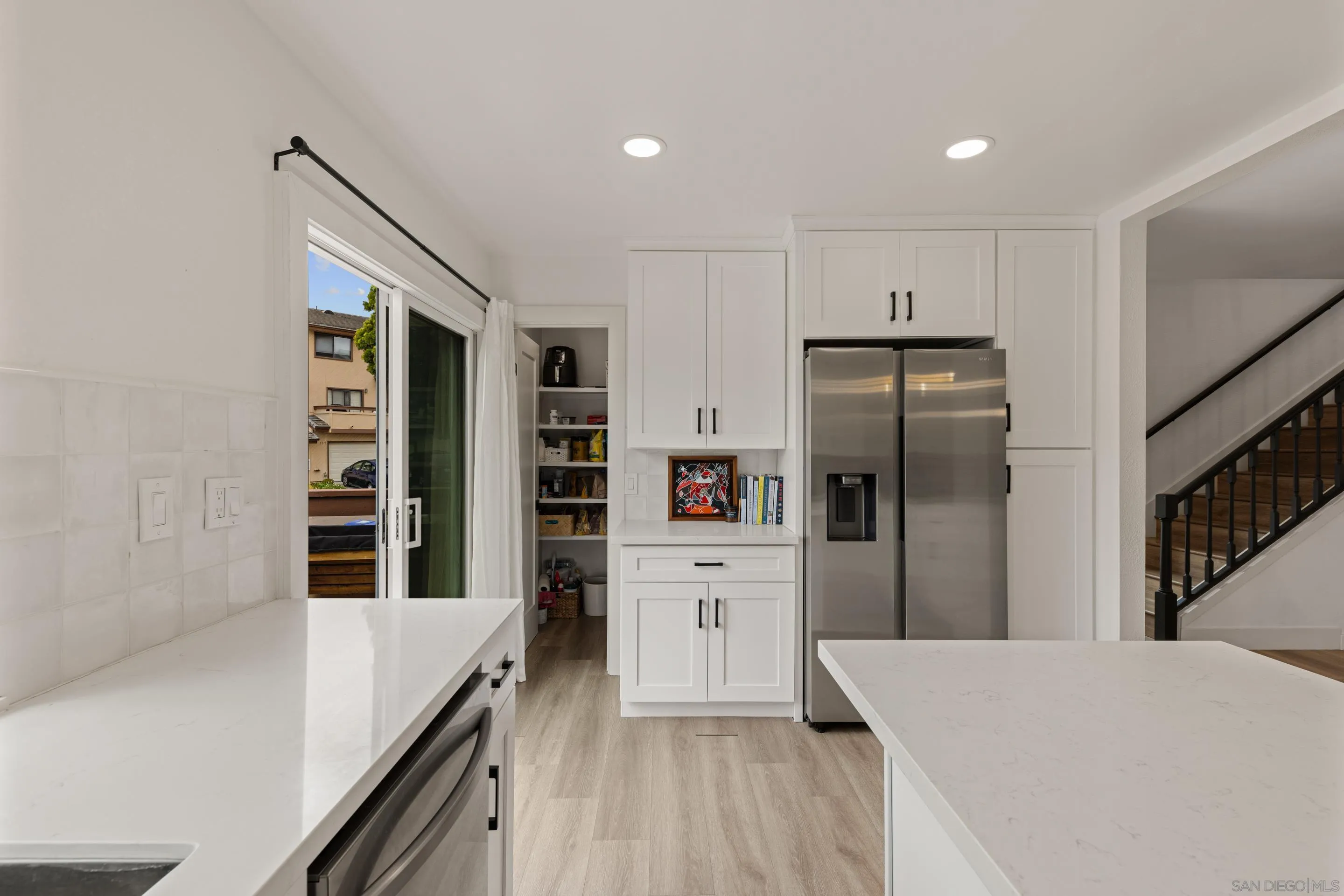 https://cdn.realtyfeed.com/cdn/127/250040540/051b4240ada1a0fe19eb5f6c97c22344.webp