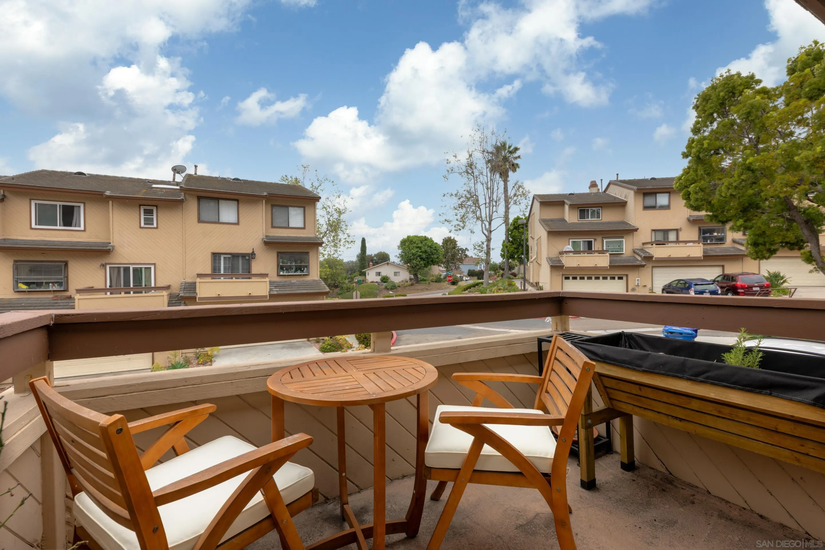 https://cdn.realtyfeed.com/cdn/127/250040540/3b79e66ca1adc4a5cb7bcde15ab58cc0.webp