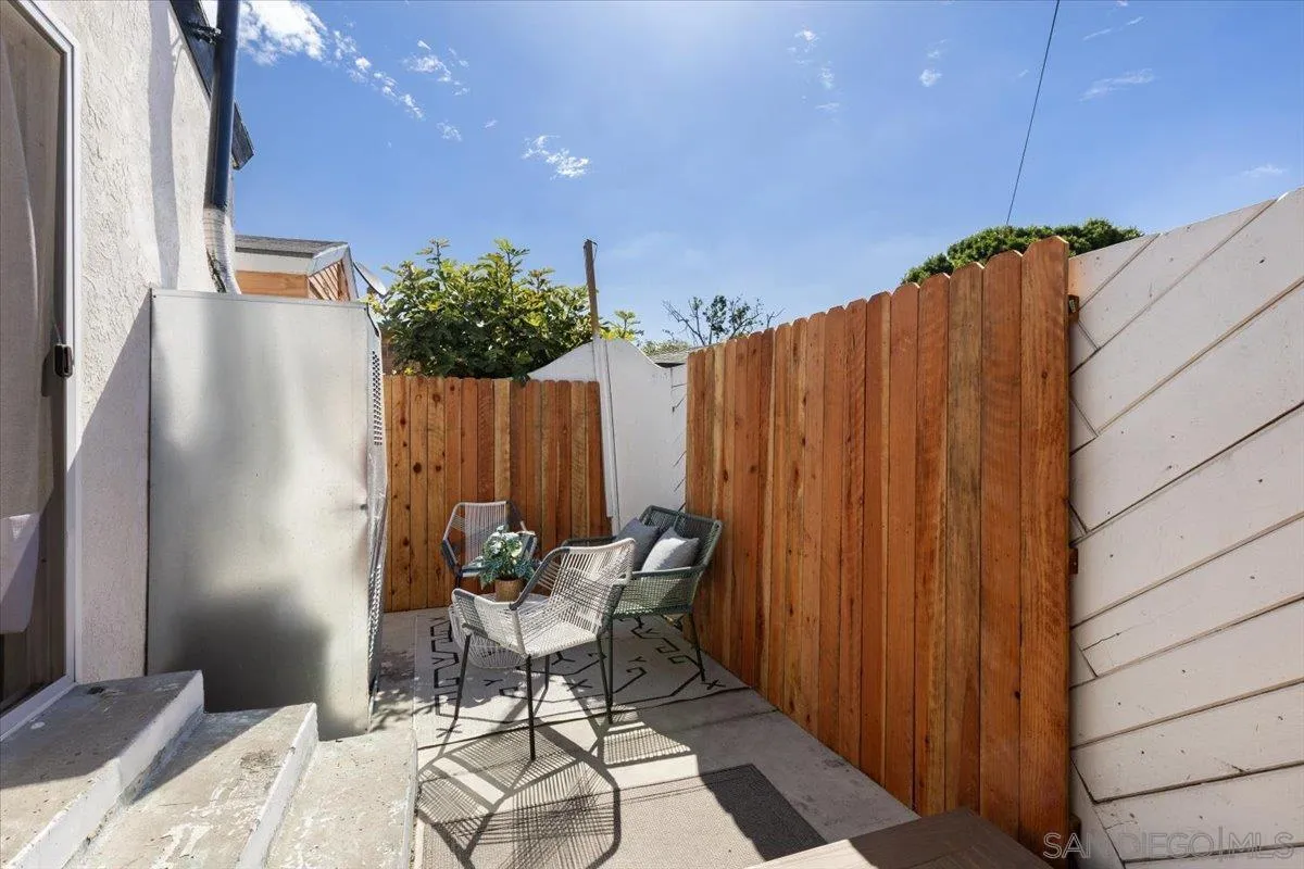 https://cdn.realtyfeed.com/cdn/127/250040541/5323a34d9bcc94c9eb6907db466398bd.webp
