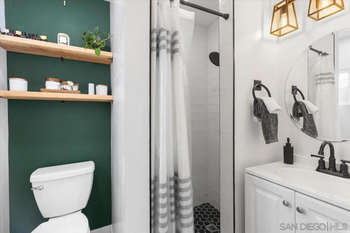 https://cdn.realtyfeed.com/cdn/127/250040541/82cad837feffedfa95000d19a059c2ac.webp