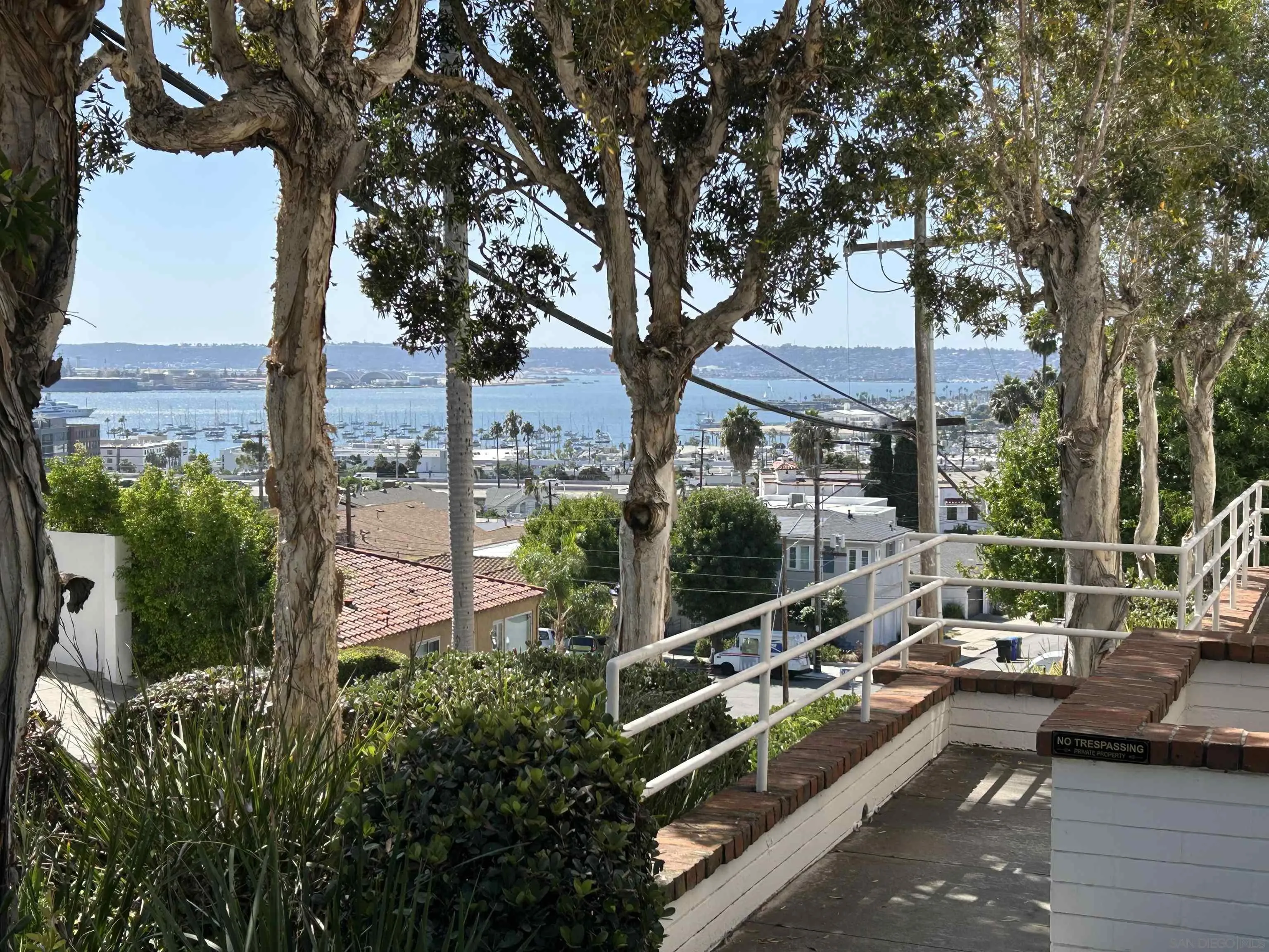 https://cdn.realtyfeed.com/cdn/127/250040544/10d66e4a1eb3759d1c6a32ff6d044647.webp