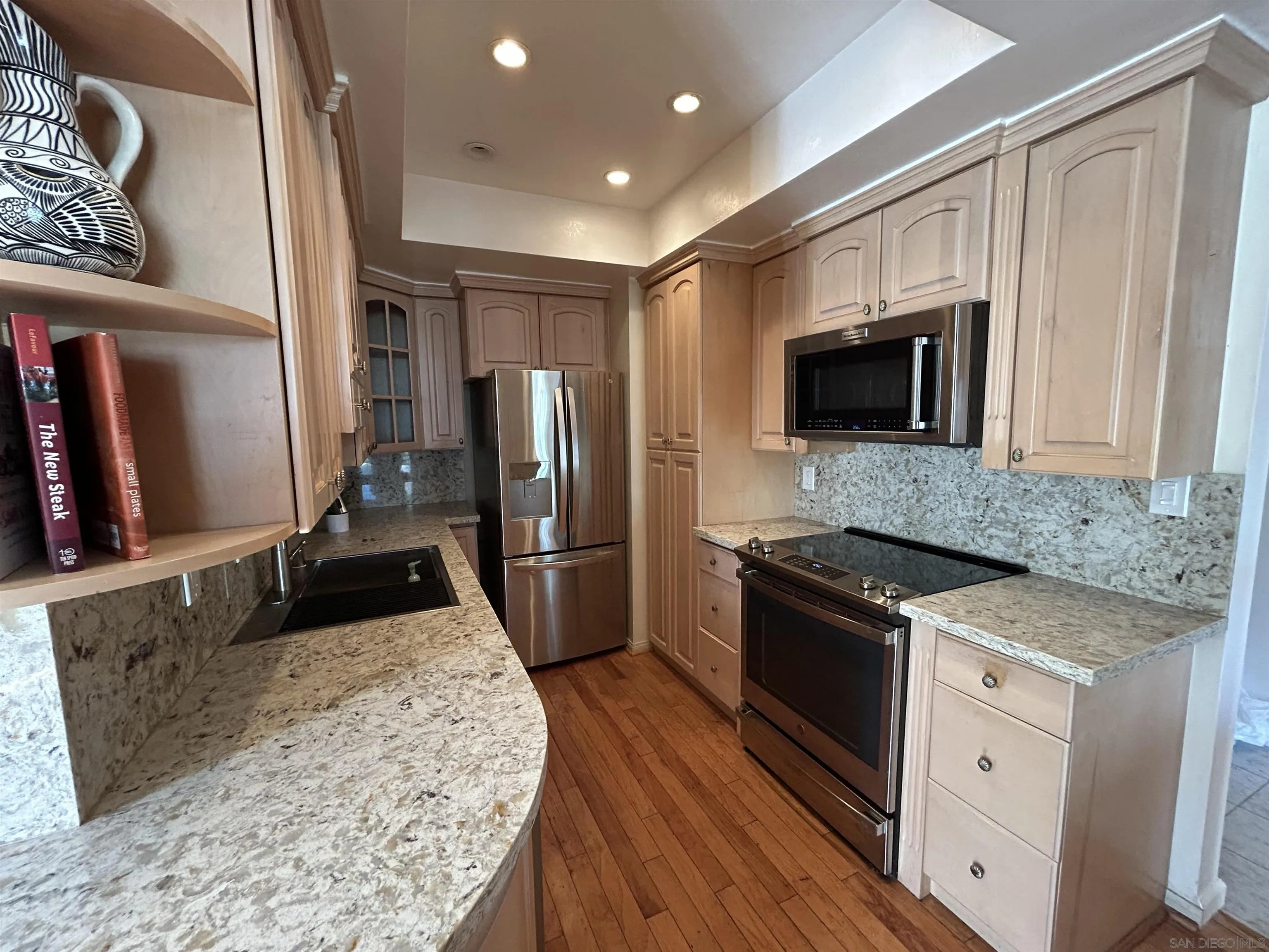 Photo #13: 250040544 Listing: Photo #13