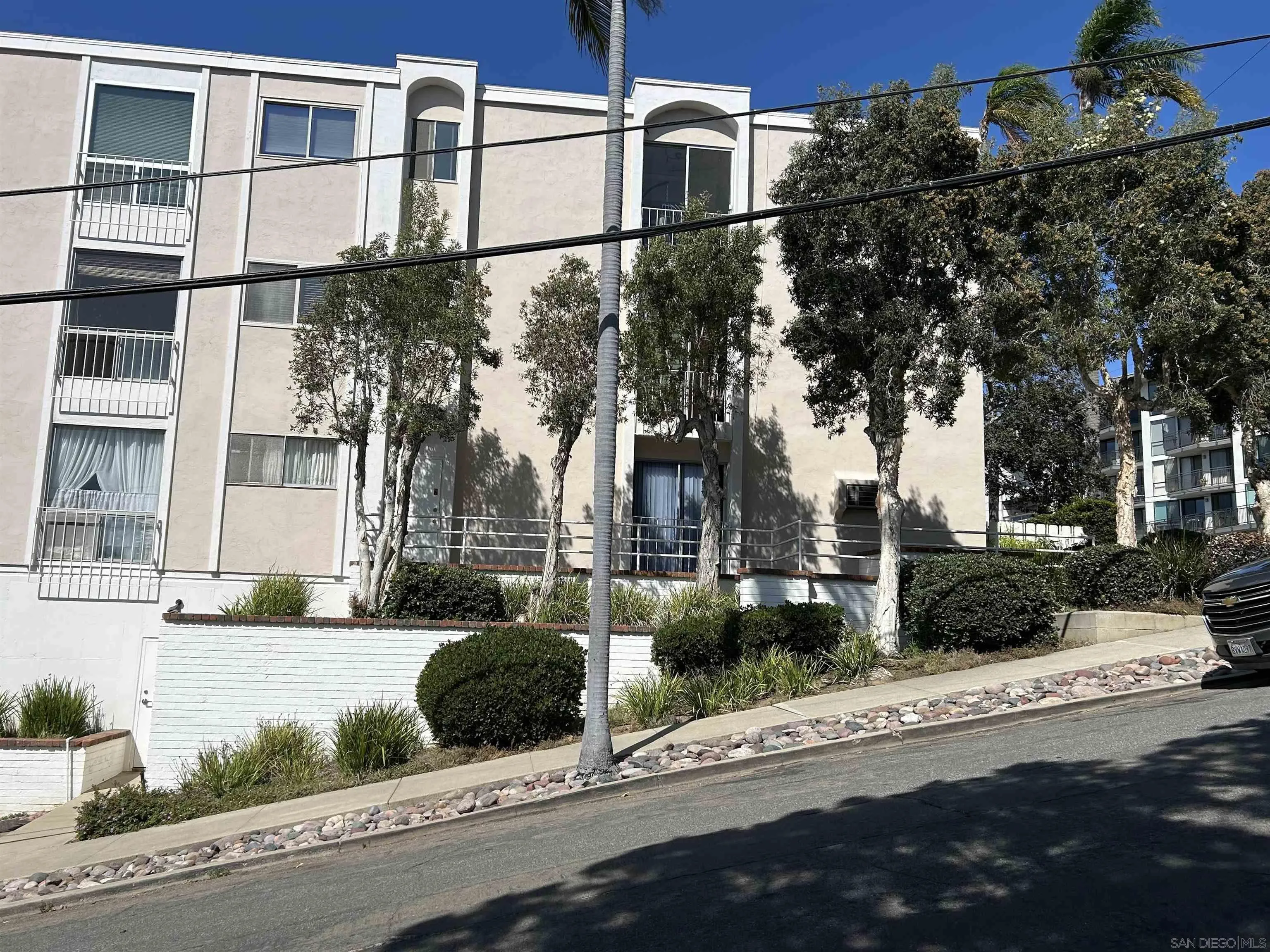 https://cdn.realtyfeed.com/cdn/127/250040544/641e13a1823aad5fbe60d0a4126b5479.webp