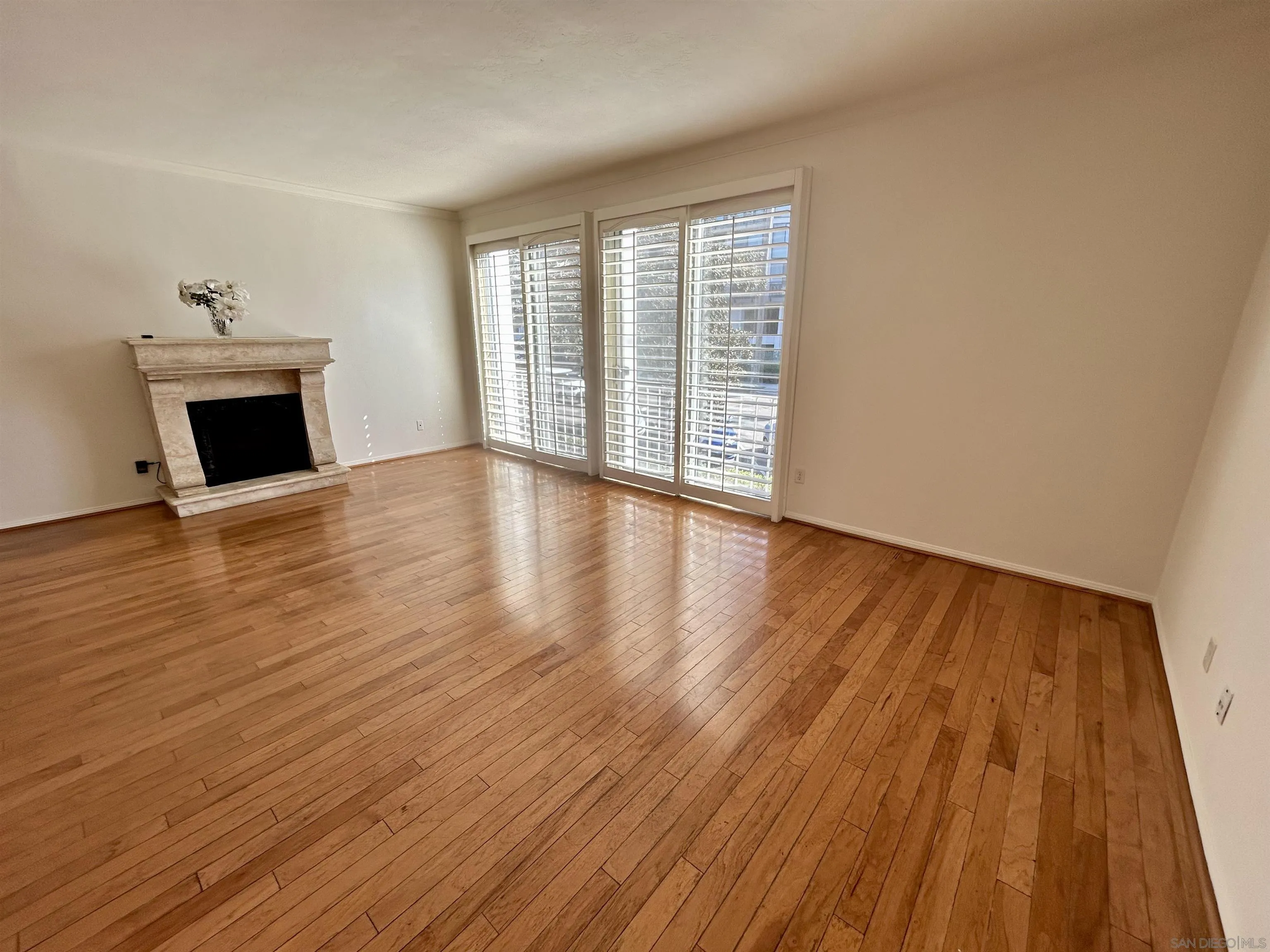 Photo #6: 250040544 Listing 