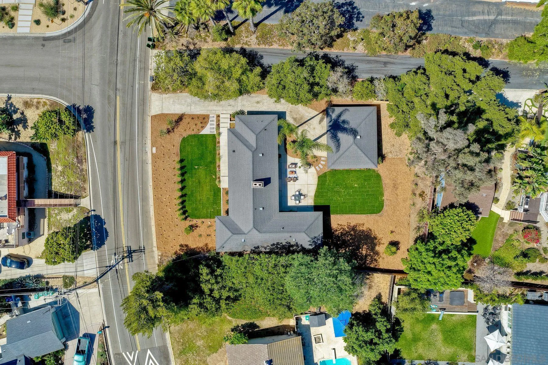 https://cdn.realtyfeed.com/cdn/127/250040546/3b532a0b62c740be652814b8b61c0017.webp