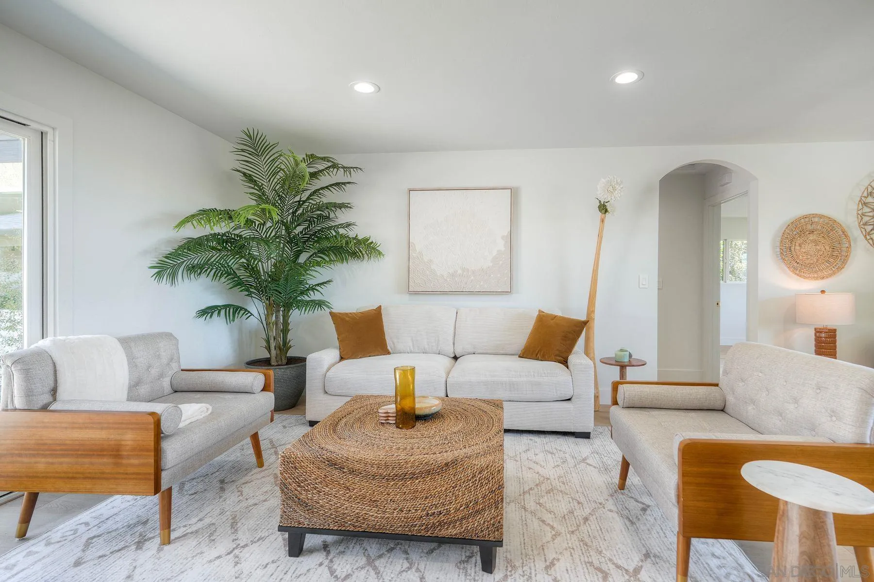 https://cdn.realtyfeed.com/cdn/127/250040546/a3ef5399c5fb4883940dacfb8e6f959b.webp
