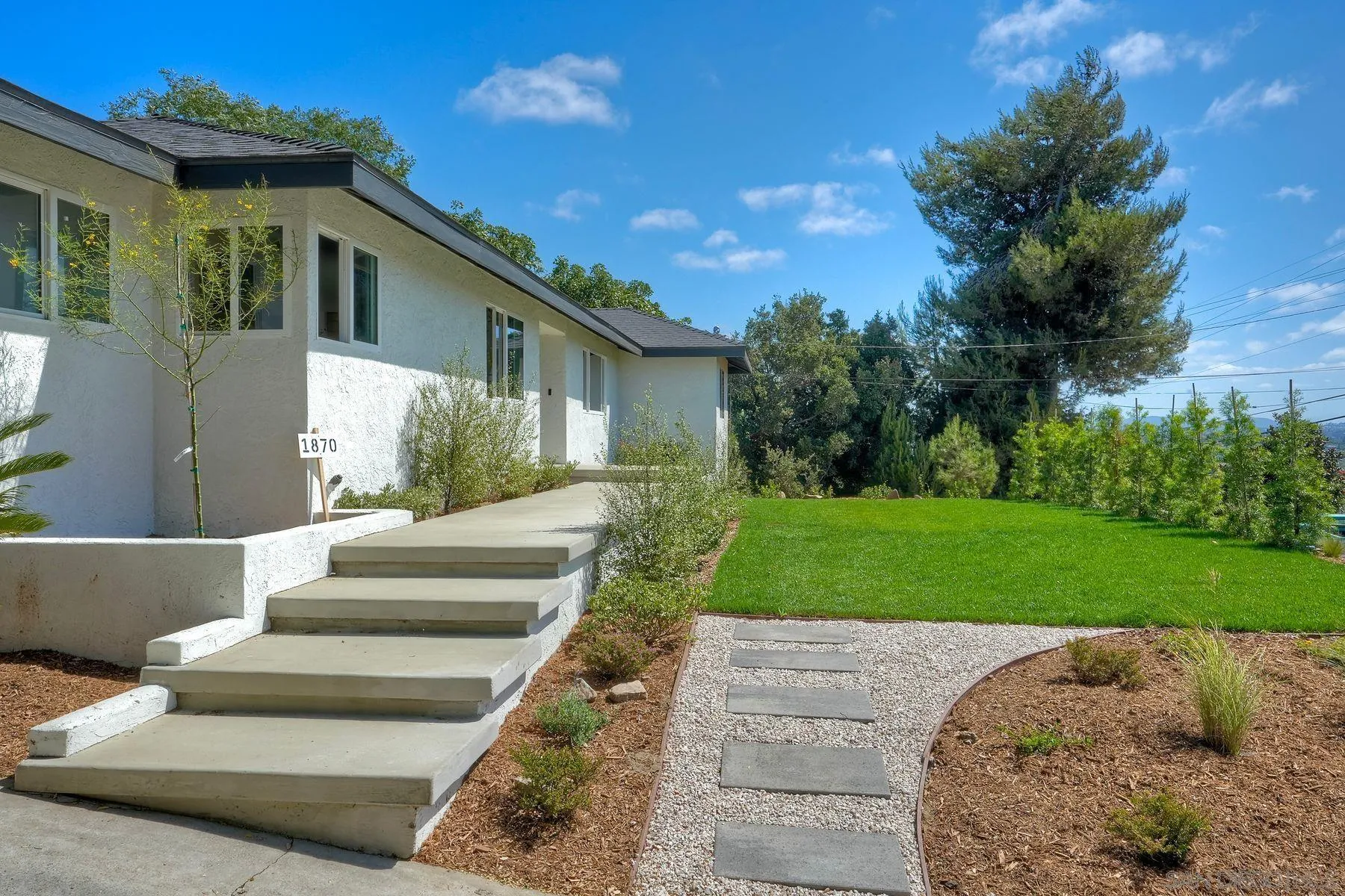 https://cdn.realtyfeed.com/cdn/127/250040546/b6b5a77235966f7c65514d88b893f69b.webp