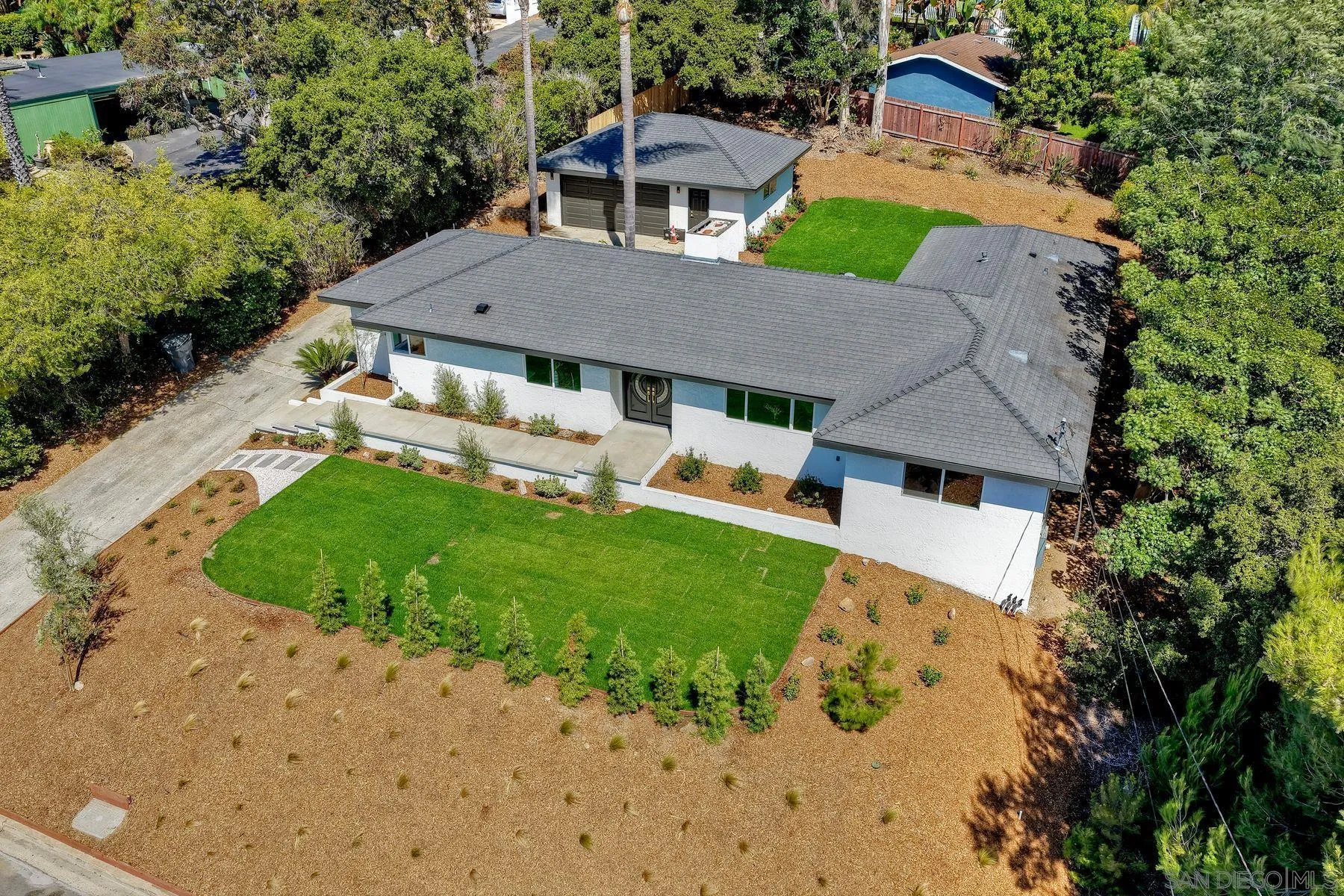 https://cdn.realtyfeed.com/cdn/127/250040546/b7ef2045c399636a79625d3d55a9a606.webp