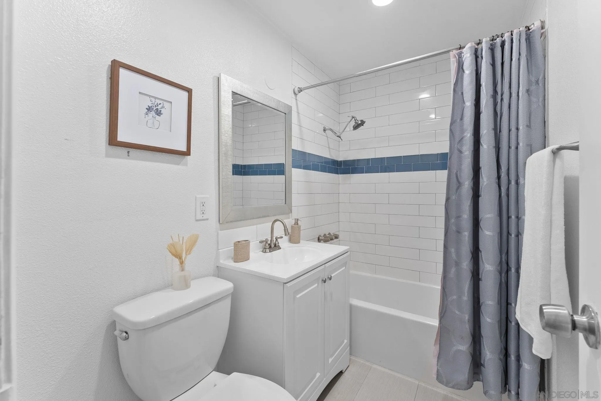 https://cdn.realtyfeed.com/cdn/127/250040548/67e5e258b9f75bbedf6a0d0faea65d24.webp