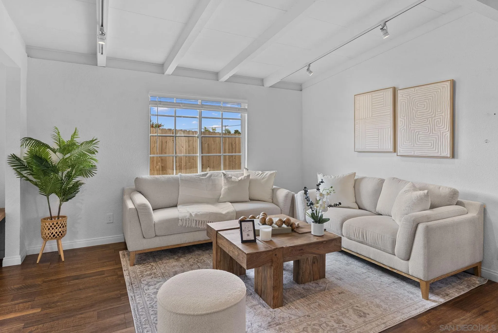https://cdn.realtyfeed.com/cdn/127/250040548/81961aa2b0a8c393be04eb0166c6579c.webp