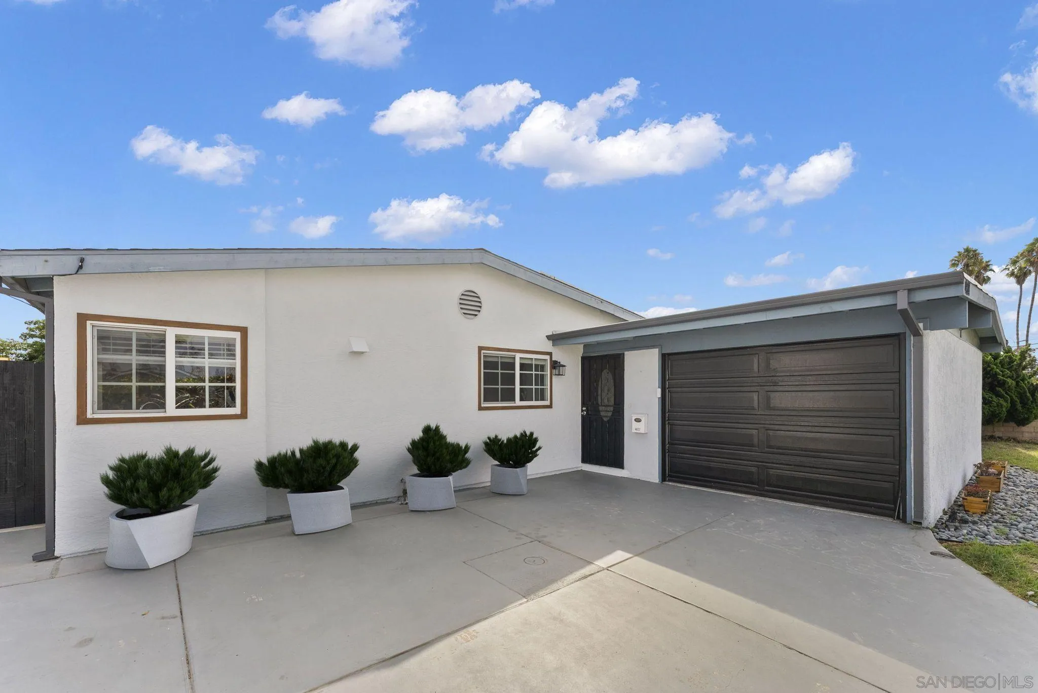 https://cdn.realtyfeed.com/cdn/127/250040548/97cbaa36d615dce0a5b3d7445965bc28.webp