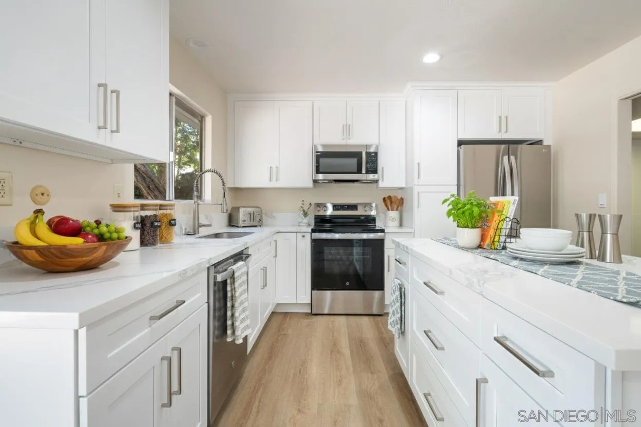 https://cdn.realtyfeed.com/cdn/127/250040550/c07c82fad2143ad459b0ed41155dc3b0.webp