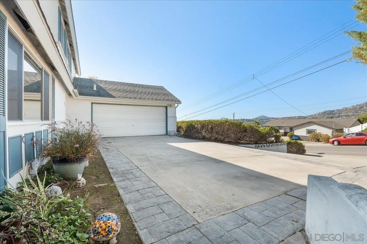 https://cdn.realtyfeed.com/cdn/127/250040550/c3ad17beaaa59669d88c7e24de5f64be.webp
