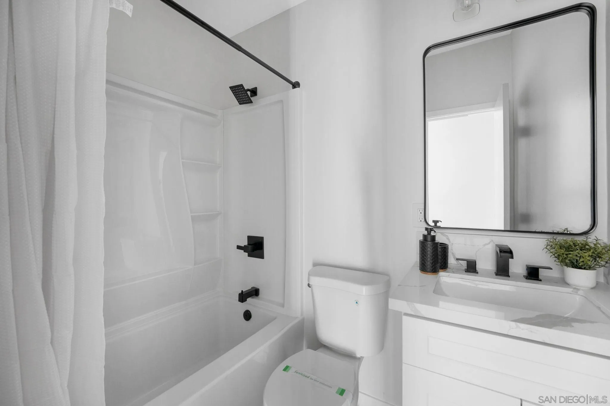 https://cdn.realtyfeed.com/cdn/127/250040551/13e6a062fe41763cceed66c6e636f4e0.webp