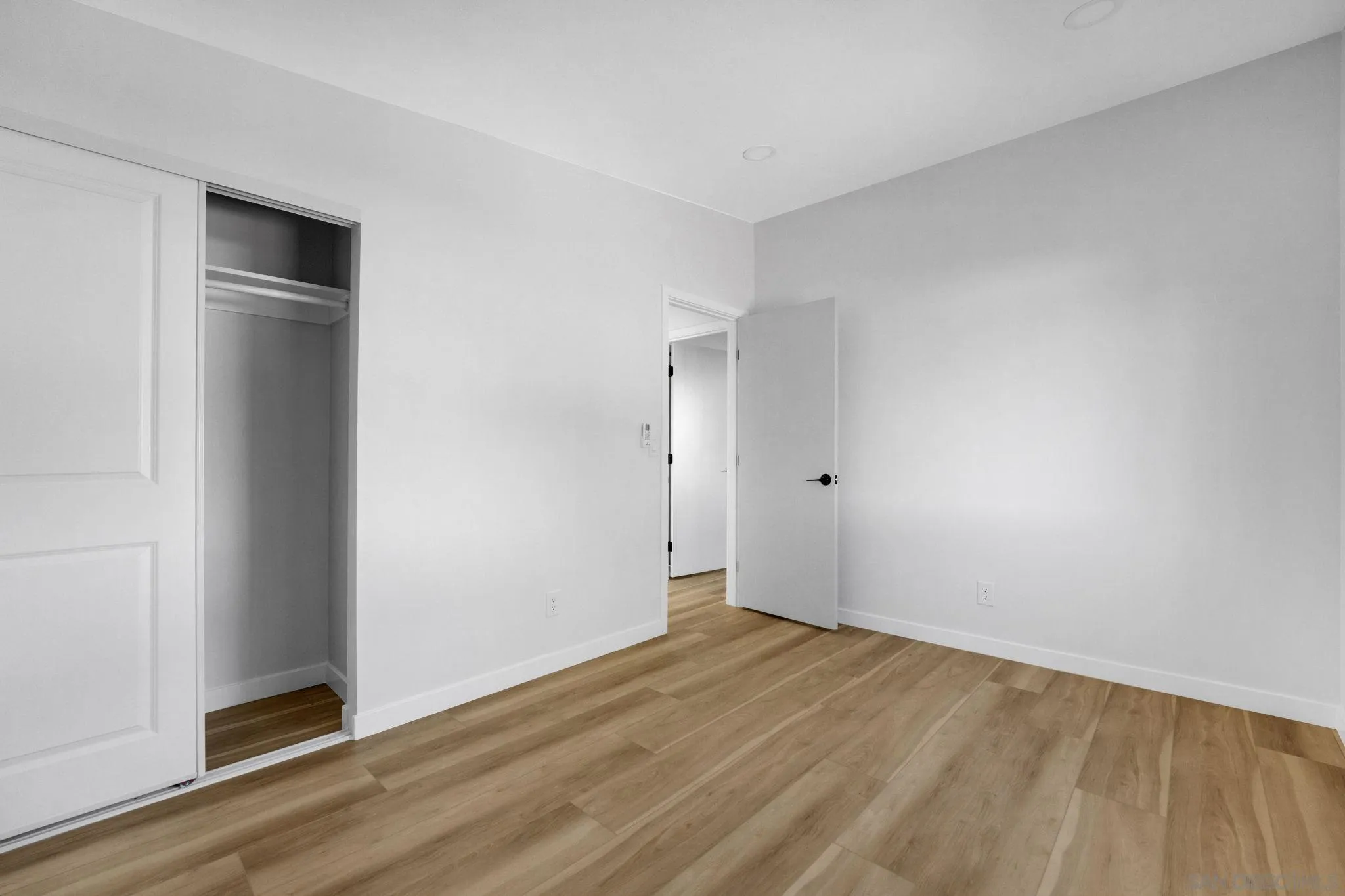 https://cdn.realtyfeed.com/cdn/127/250040551/ddec66591fbf6e10a75f0d9d26325520.webp