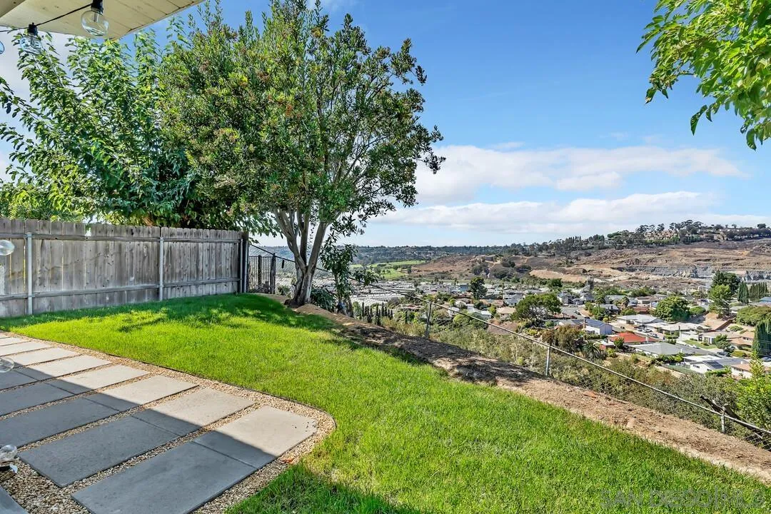 https://cdn.realtyfeed.com/cdn/127/250040556/0e67633d9bb4027ed74b627bdea5c7a7.webp