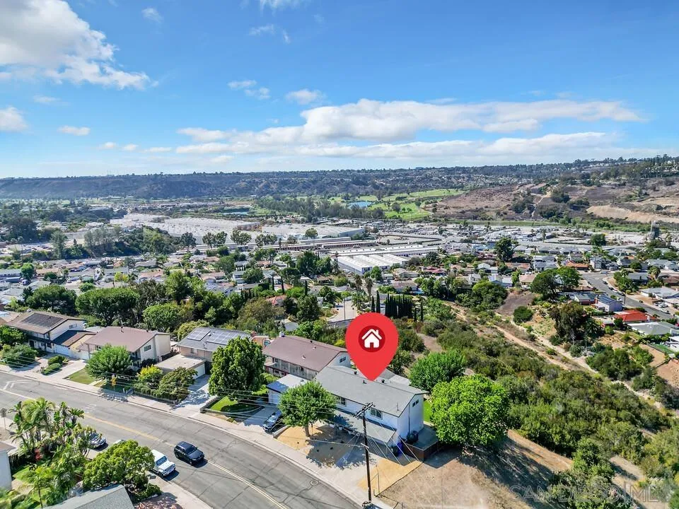 https://cdn.realtyfeed.com/cdn/127/250040556/e4d6e8256a7901843b8e1c593b99308c.webp