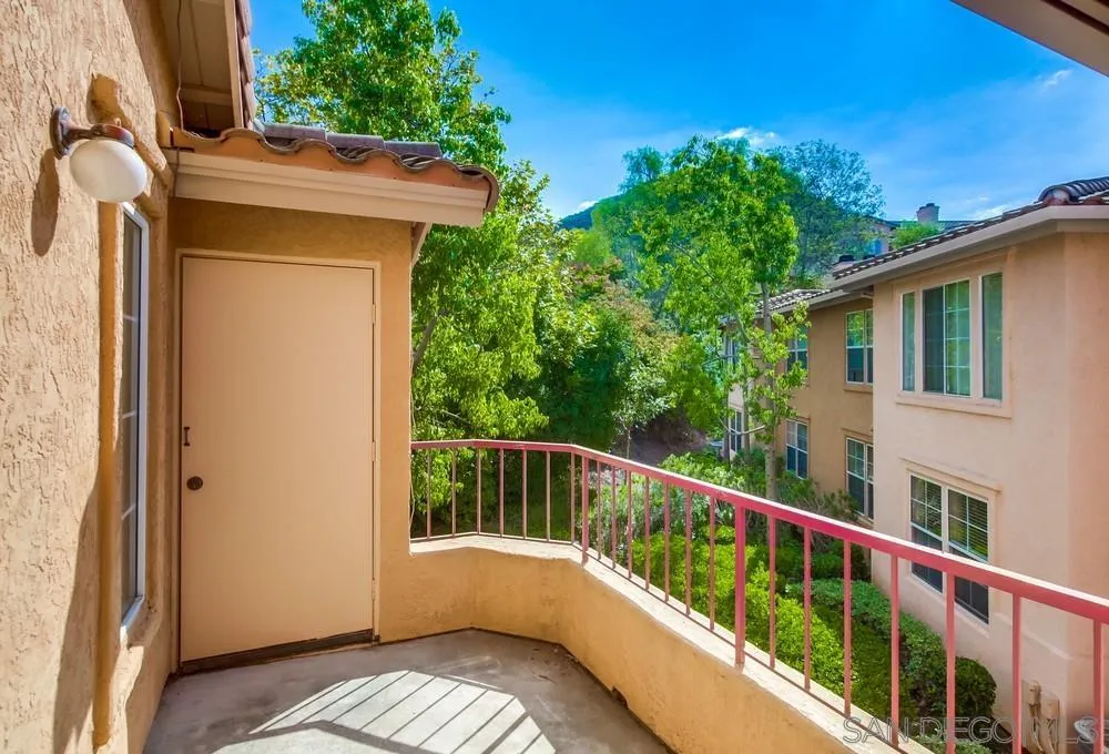 https://cdn.realtyfeed.com/cdn/127/250040558/50b8cc28fc1e8d6d1b05275658120f47.webp