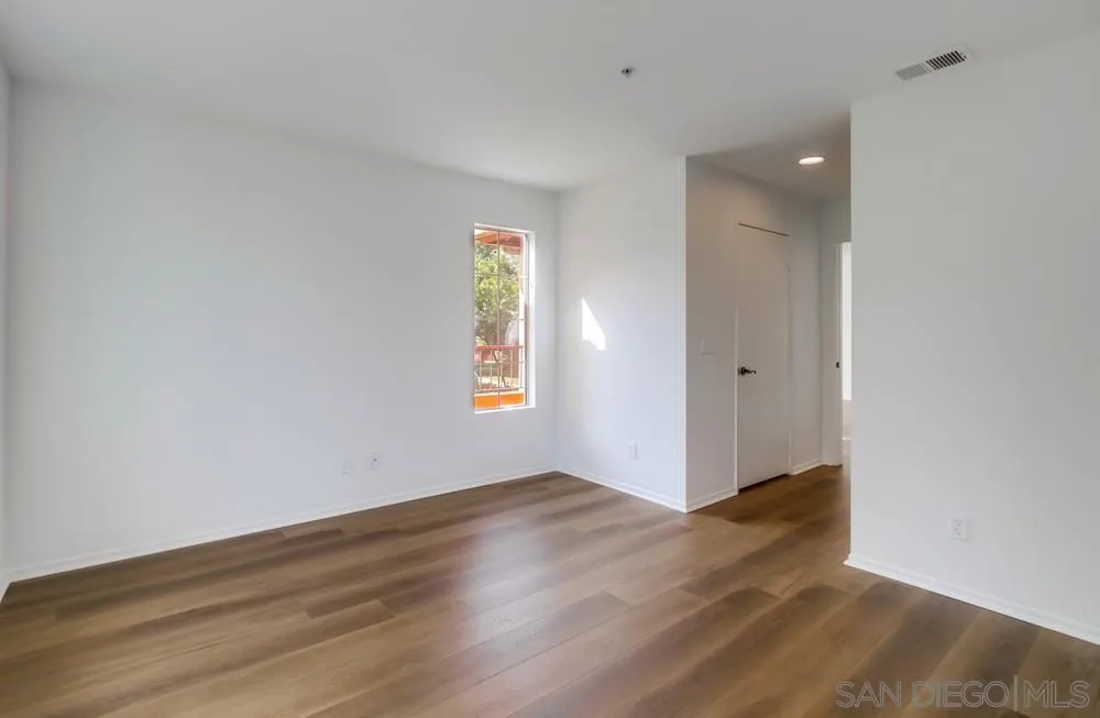 https://cdn.realtyfeed.com/cdn/127/250040558/5af1e0a73cf5a3616b1dba44cc9dc8eb.webp