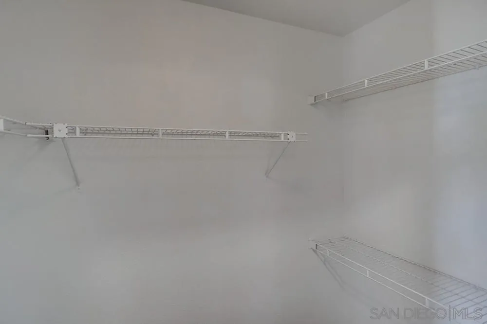 https://cdn.realtyfeed.com/cdn/127/250040558/b27e5fafd2f81a91684da8a862369c62.webp