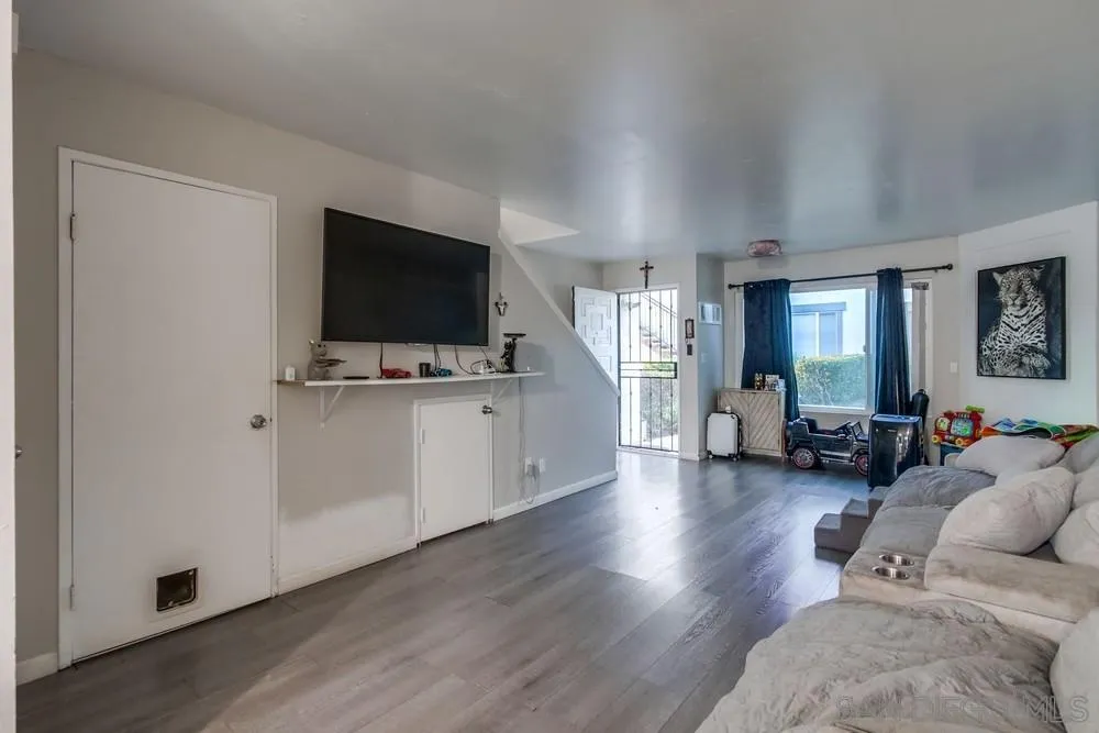 https://cdn.realtyfeed.com/cdn/127/250040561/08ccf31eff8ab95f9bd8a5d4ce04cfa4.webp
