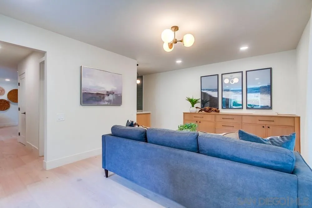 https://cdn.realtyfeed.com/cdn/127/250040564/bc410ecbfac73f5b63d695805a59a168.webp