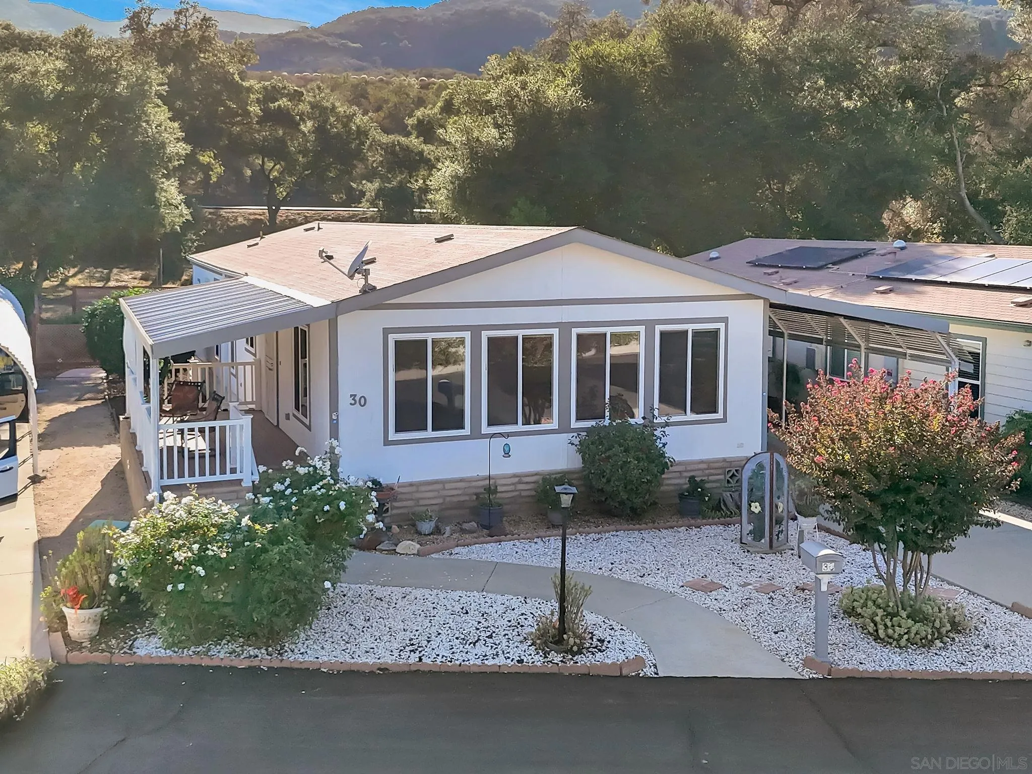 https://cdn.realtyfeed.com/cdn/127/250040567/3e5ef196dfad9dbc57d5084698a8f437.webp