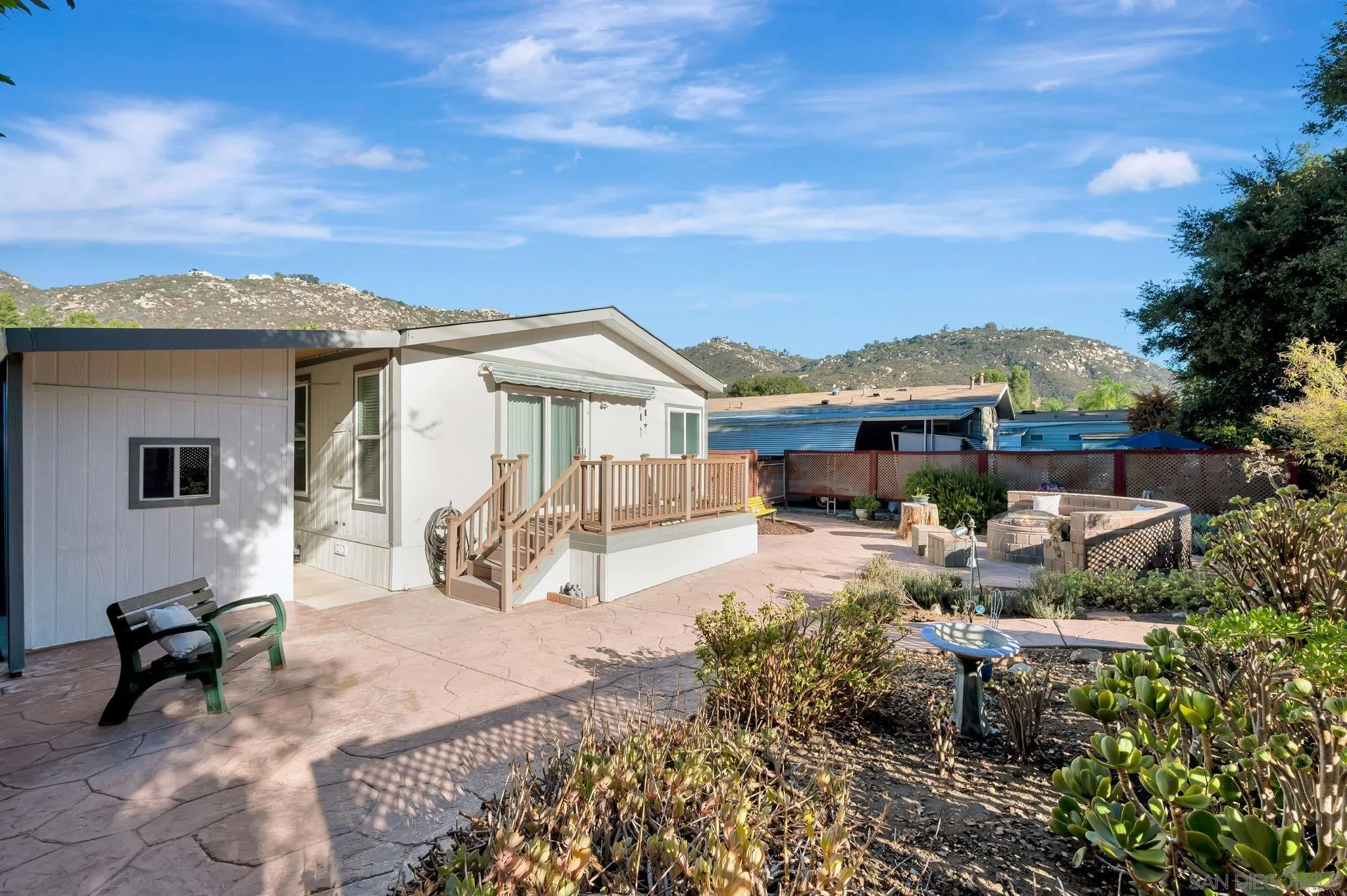 https://cdn.realtyfeed.com/cdn/127/250040567/dd5fbfa81f74504fe172191dc078e7d6.webp