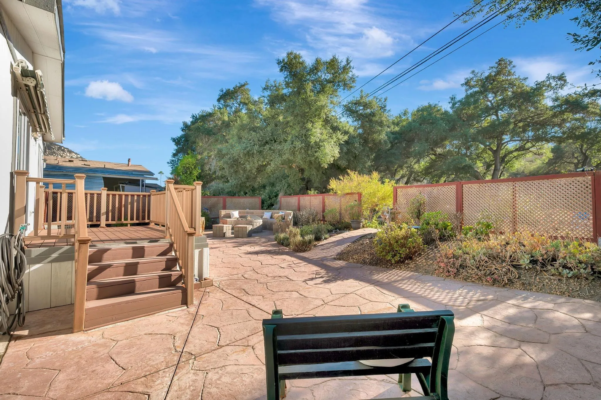 https://cdn.realtyfeed.com/cdn/127/250040567/fc955eaa044578cc093855d48d9e4ad7.webp