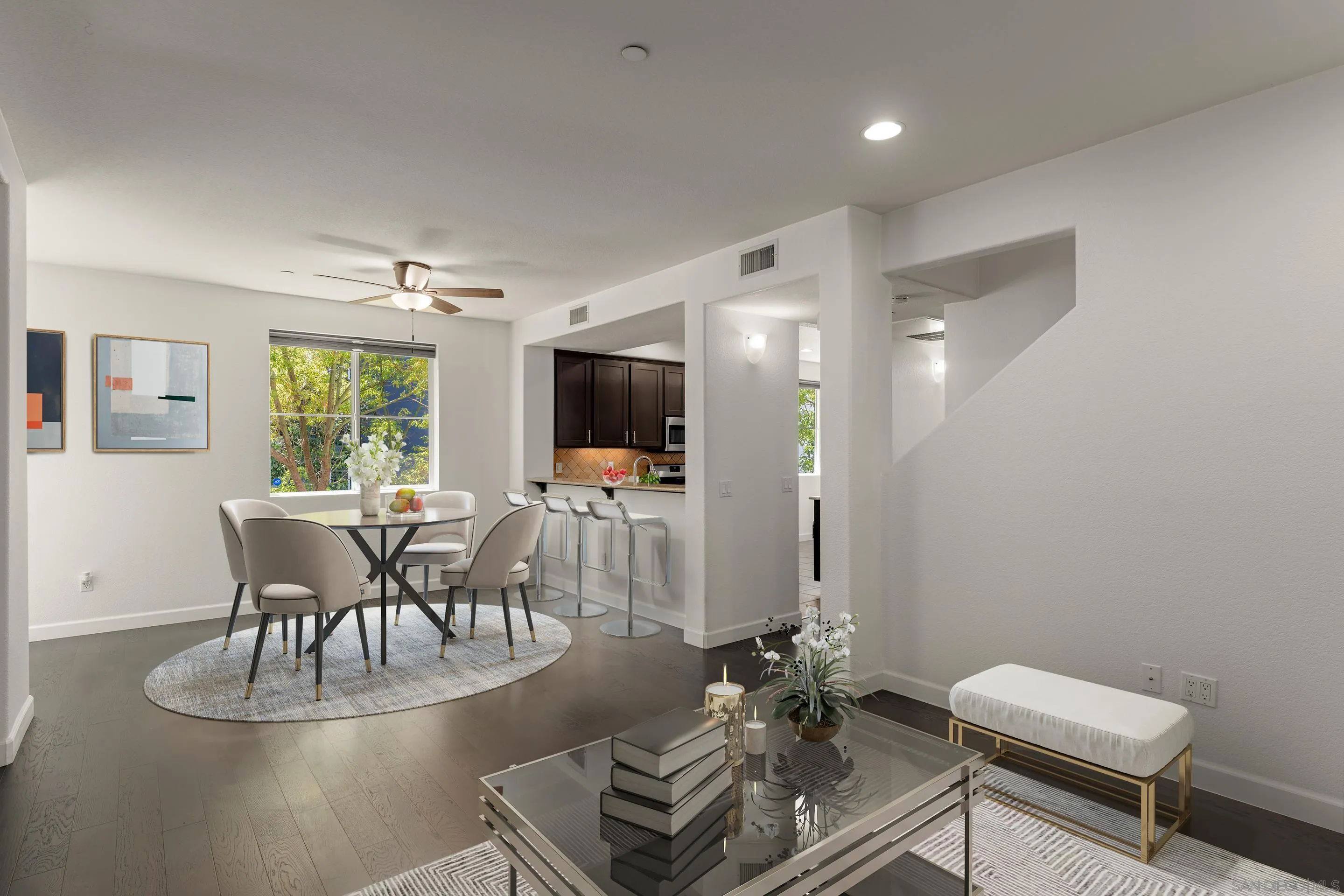 Photo #3: 250040573 Listing 