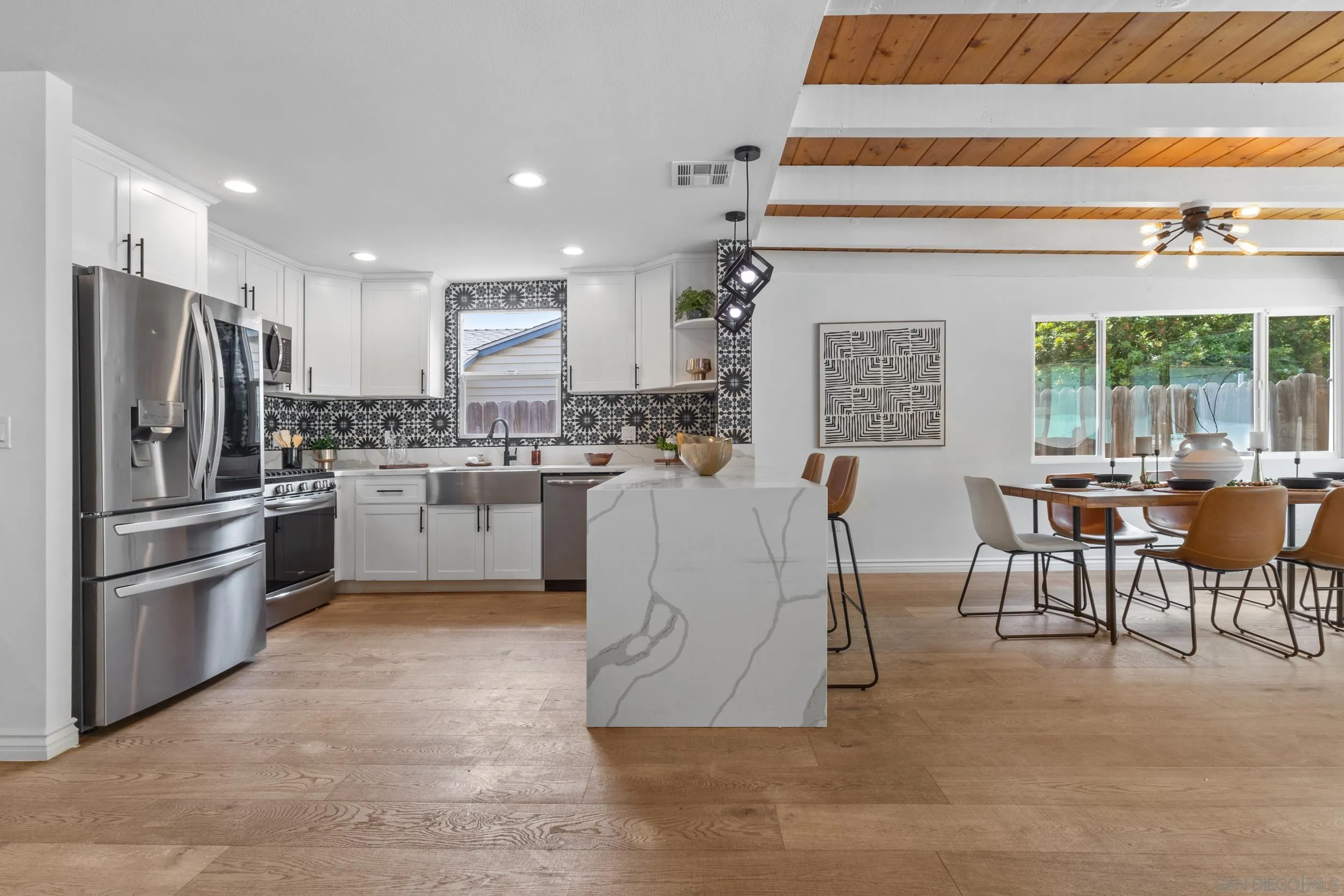 https://cdn.realtyfeed.com/cdn/127/250040574/062be7c5e49f47c5c70d3a125a5fe19b.webp