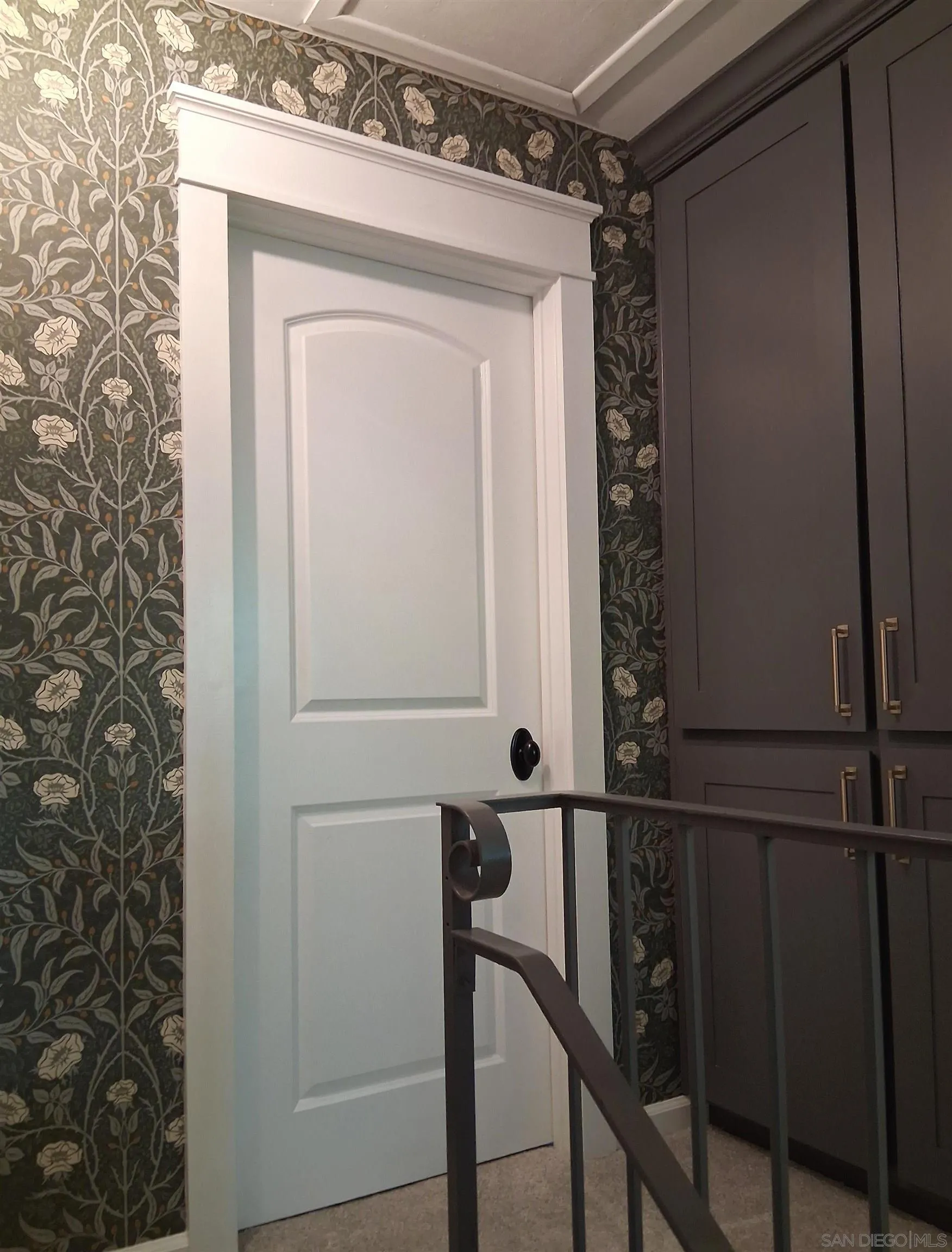 https://cdn.realtyfeed.com/cdn/127/250040582/5b9f68e76ad9d8faede7befd7073d7f4.webp