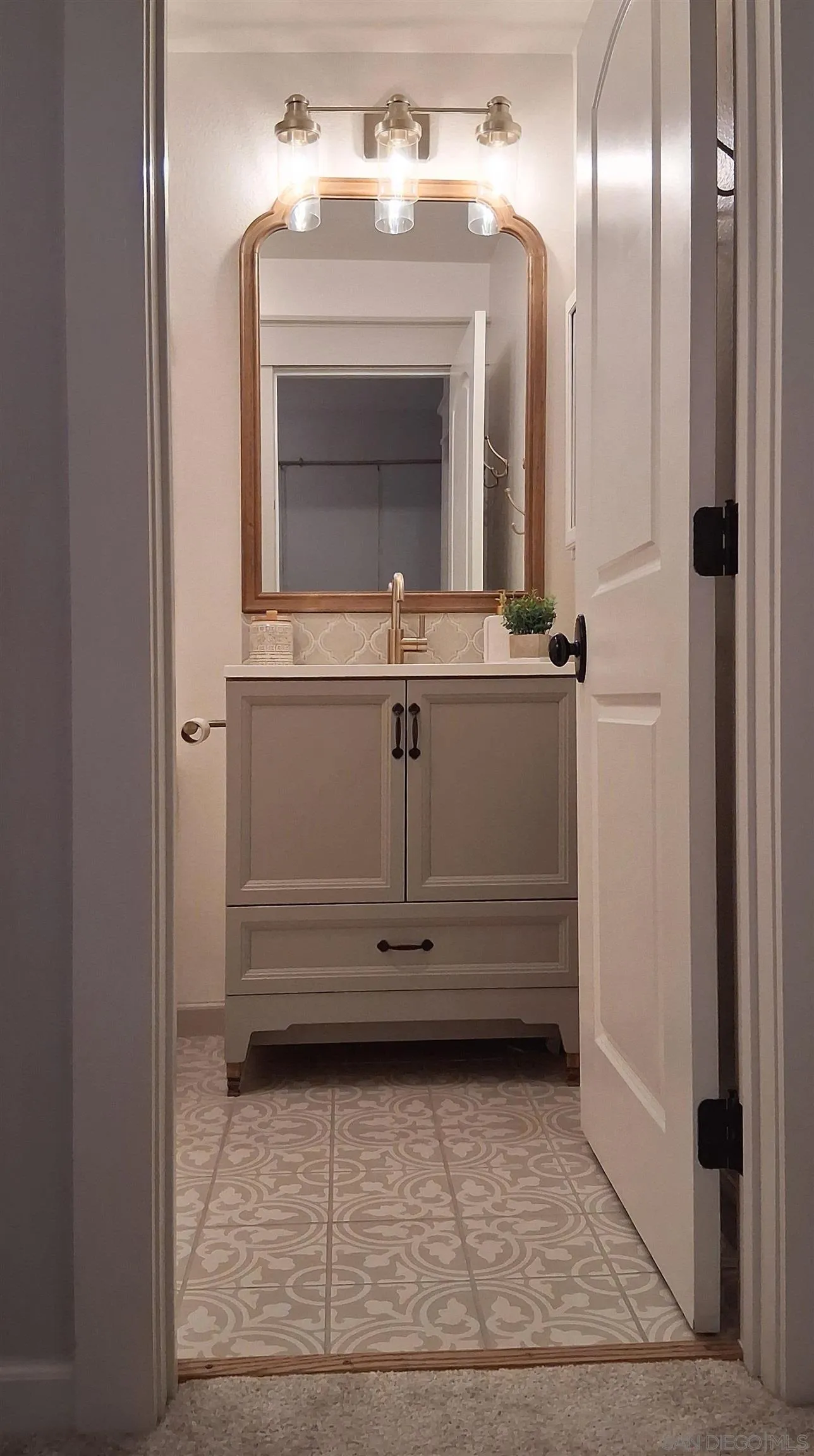 https://cdn.realtyfeed.com/cdn/127/250040582/9016f2959604f0a9b81ea367d0ef908c.webp