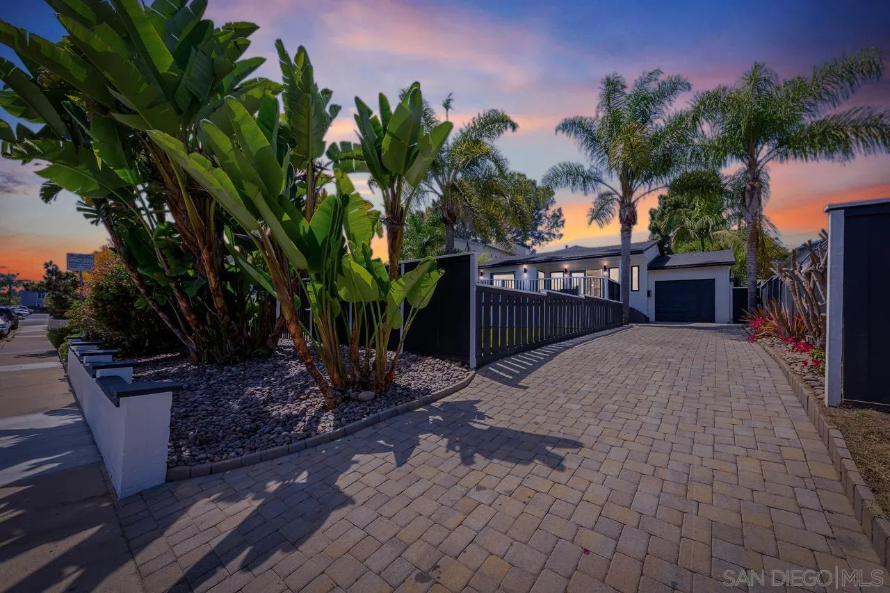 https://cdn.realtyfeed.com/cdn/127/250040585/28dcc30b19d75bf0e12c9ff12c2e263b.webp