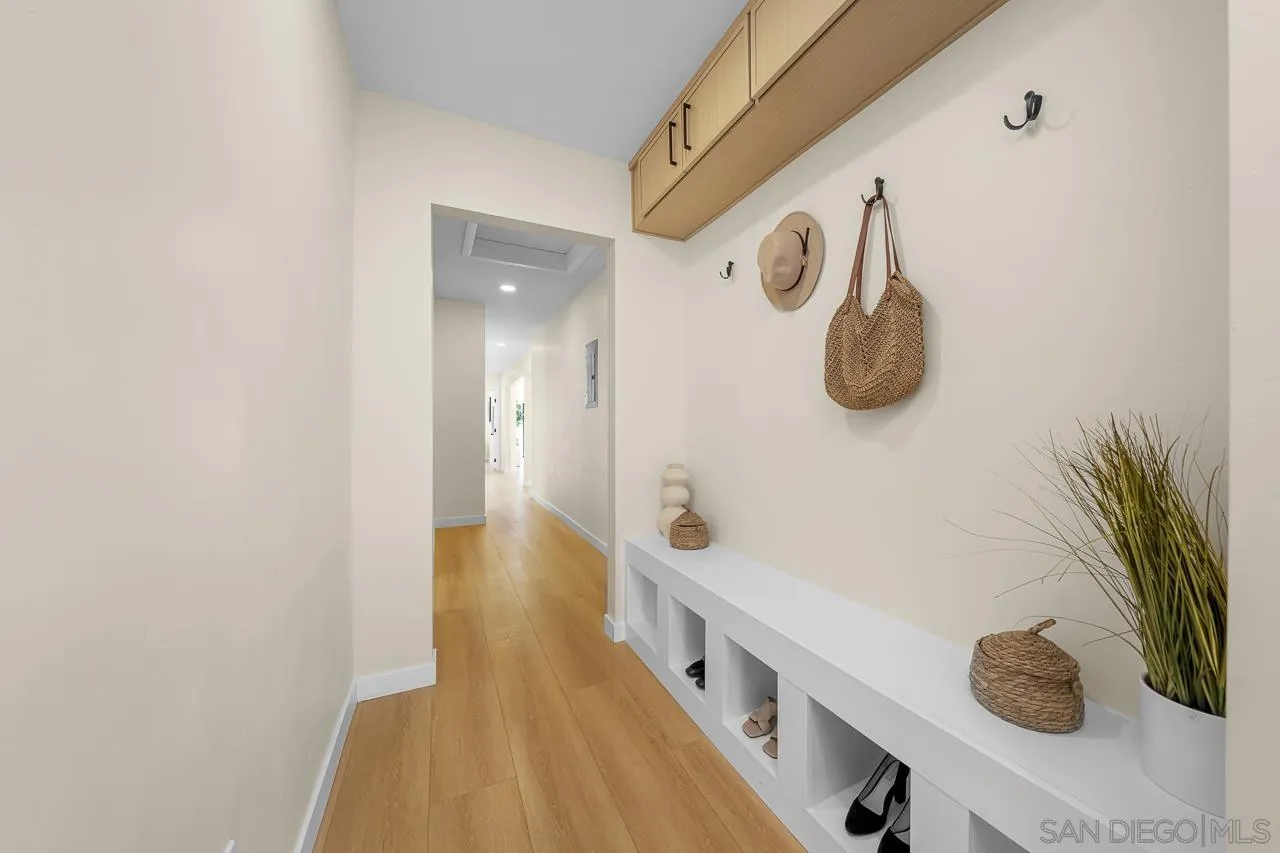 https://cdn.realtyfeed.com/cdn/127/250040585/5b6376e171bb88a46331de9588a67bb3.webp