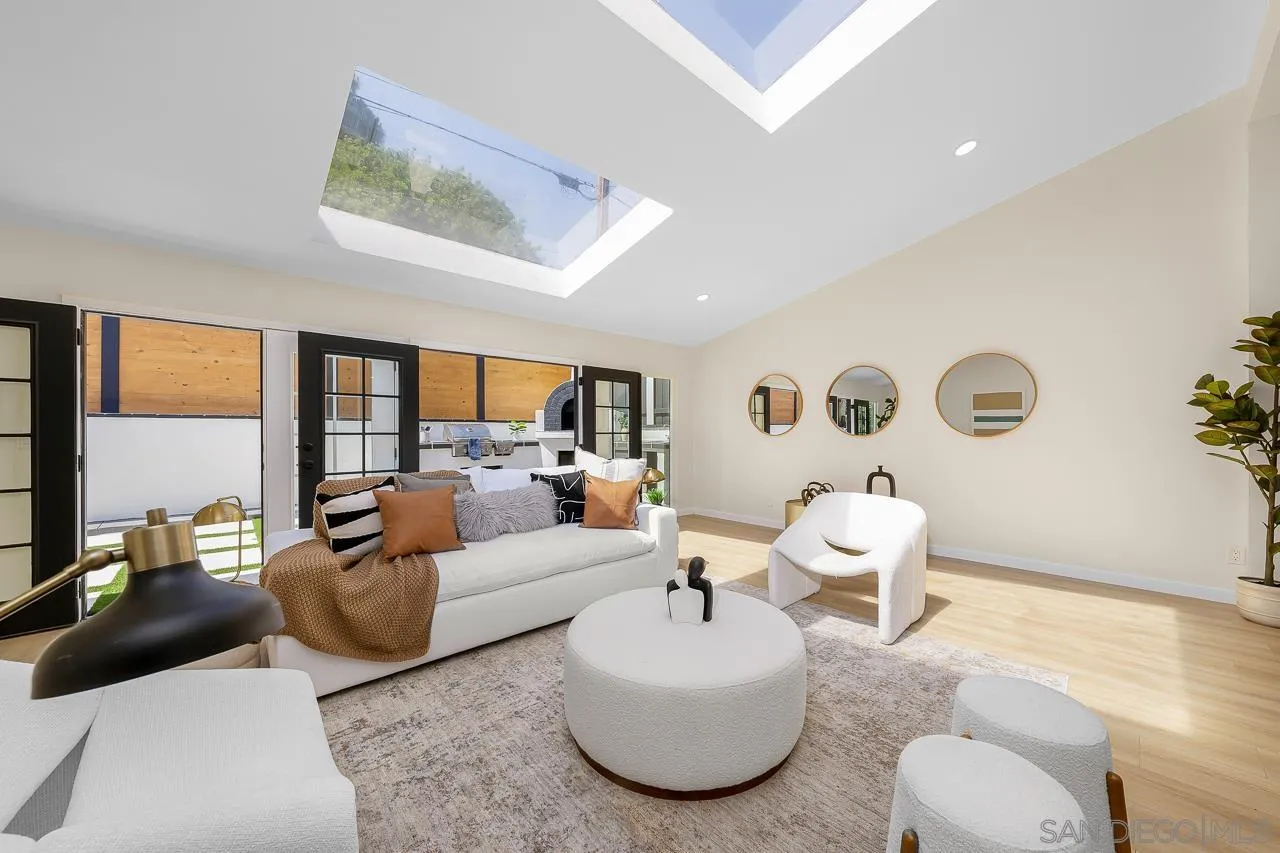 https://cdn.realtyfeed.com/cdn/127/250040585/de2e494d24e07e48c8b4299dd91bd7d8.webp