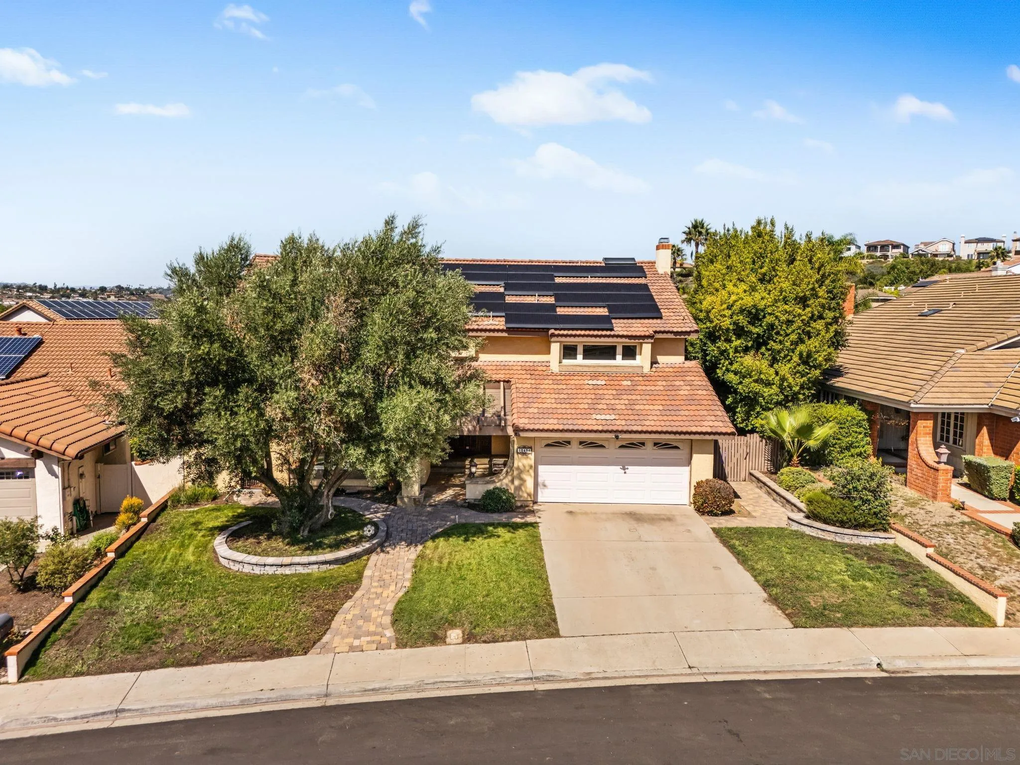 https://cdn.realtyfeed.com/cdn/127/250040586/2d002814133871cd22ca05fd15ec6b8f.webp