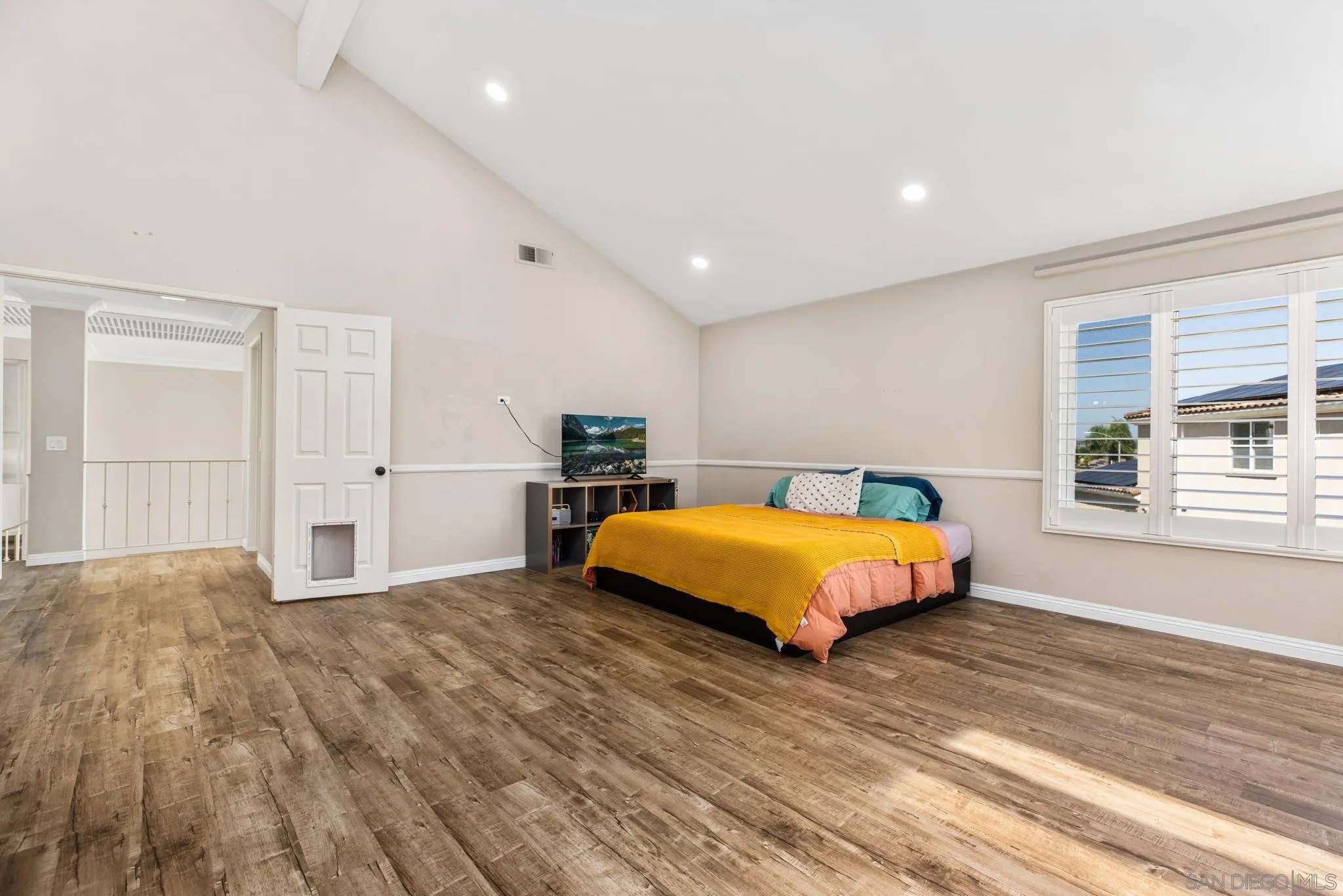 https://cdn.realtyfeed.com/cdn/127/250040586/ff9fbdbdb109eb9400d6cad99fca0923.webp