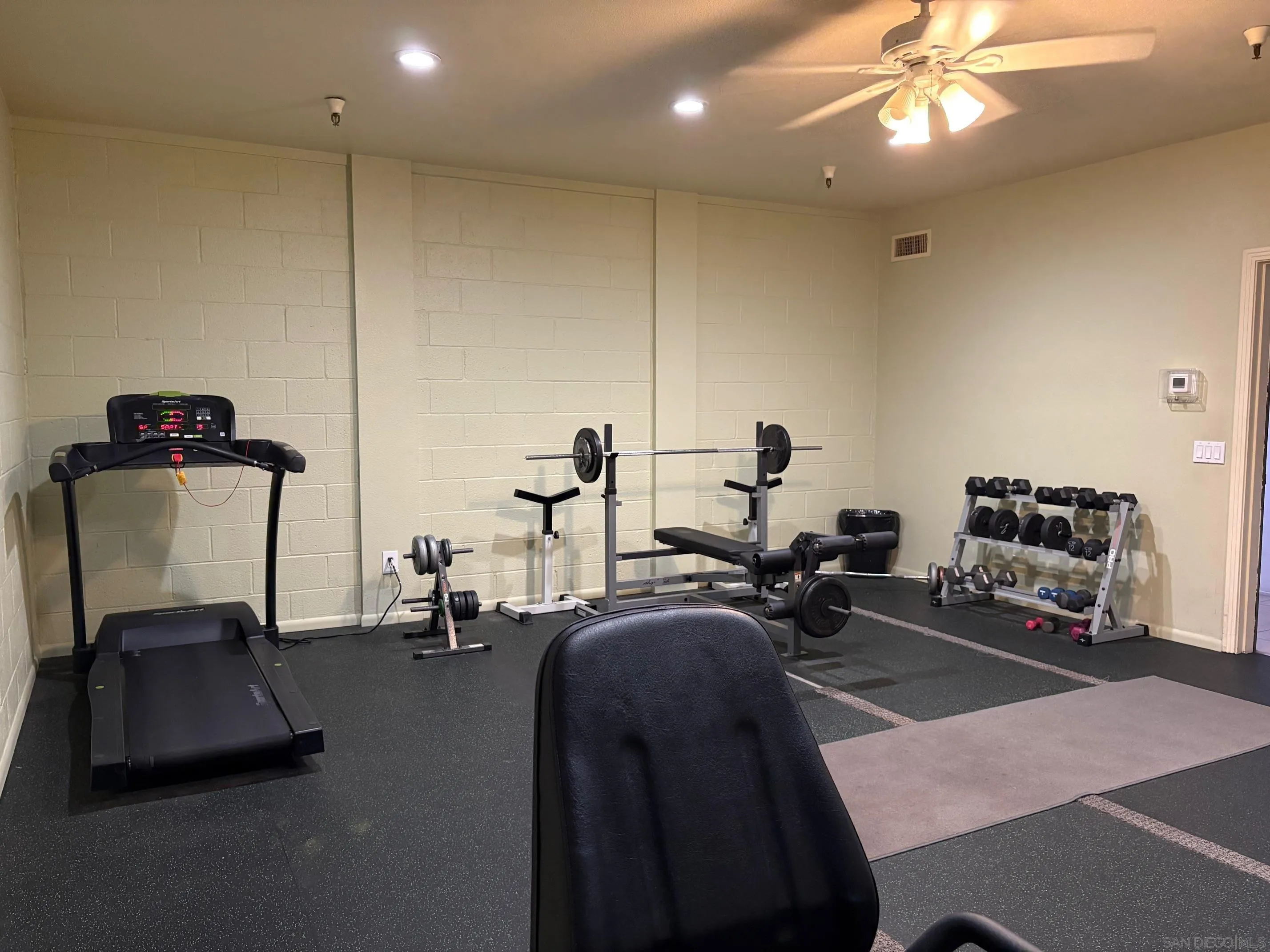 https://cdn.realtyfeed.com/cdn/127/250040588/24cc840c3f5465e74aa1d346d2278cae.webp