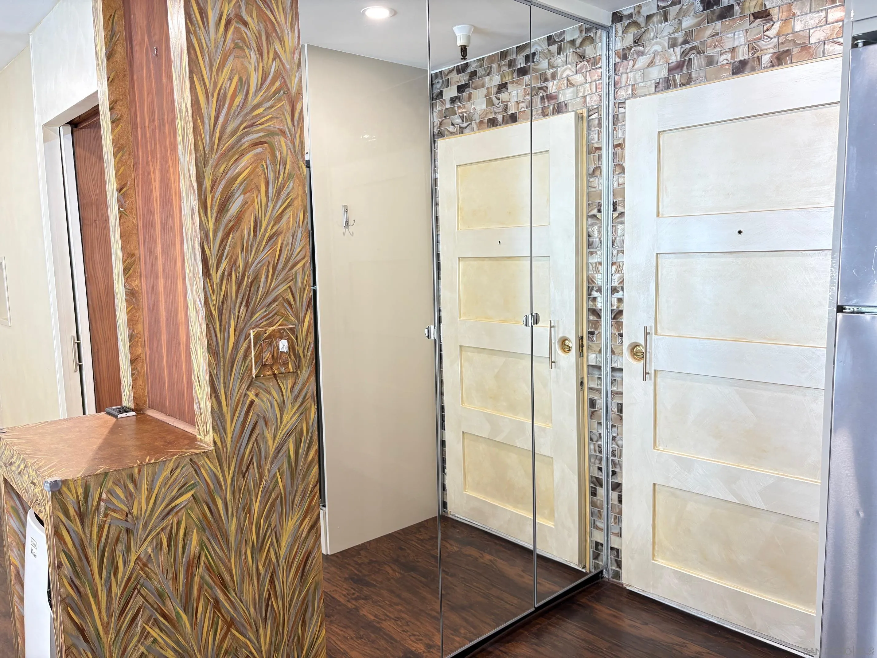 https://cdn.realtyfeed.com/cdn/127/250040588/8c62a8bfcbbff9d20906fefe94bb62e2.webp