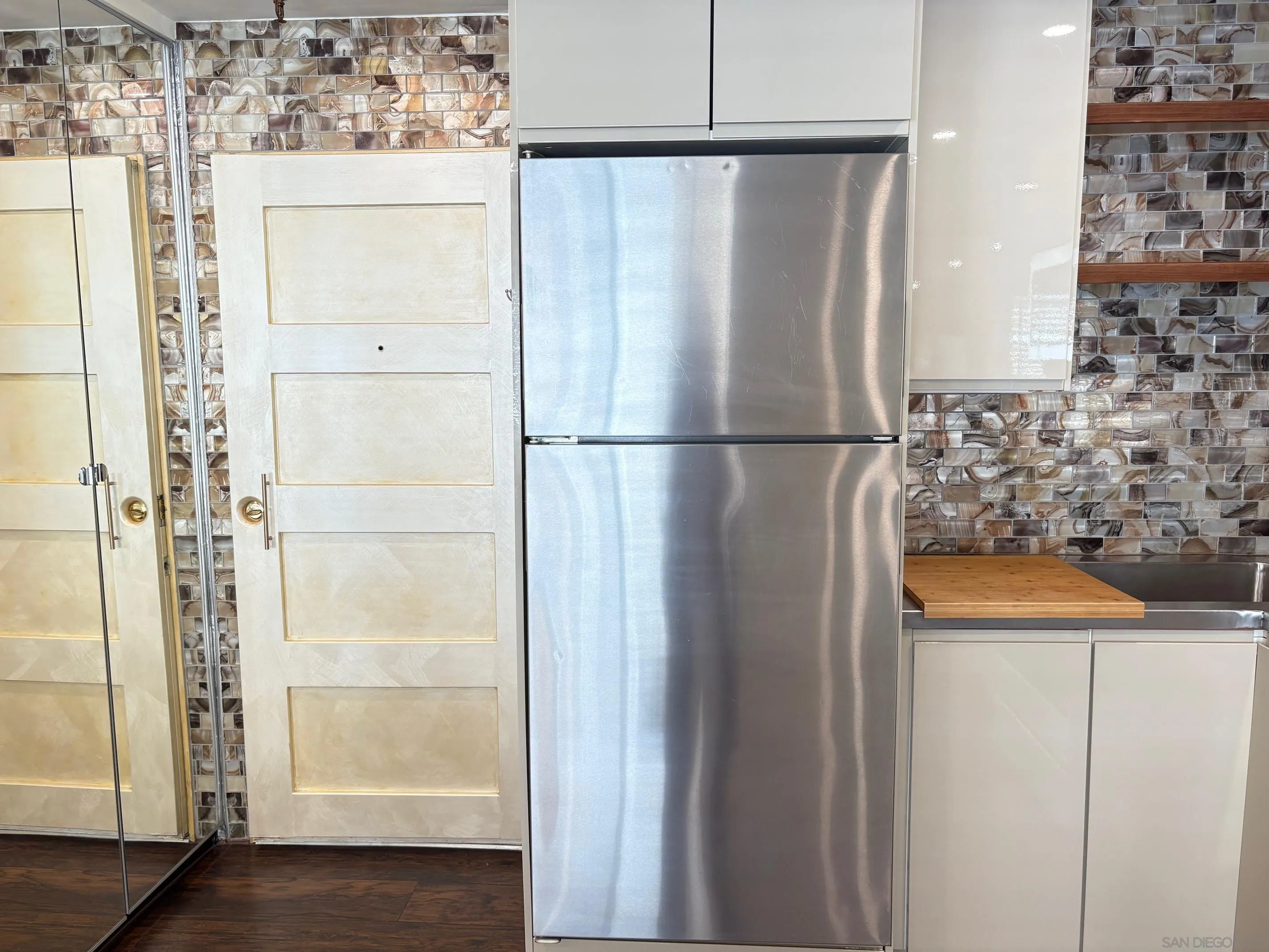 https://cdn.realtyfeed.com/cdn/127/250040588/bee49937fabd8cf7df016226f5e3e3e5.webp